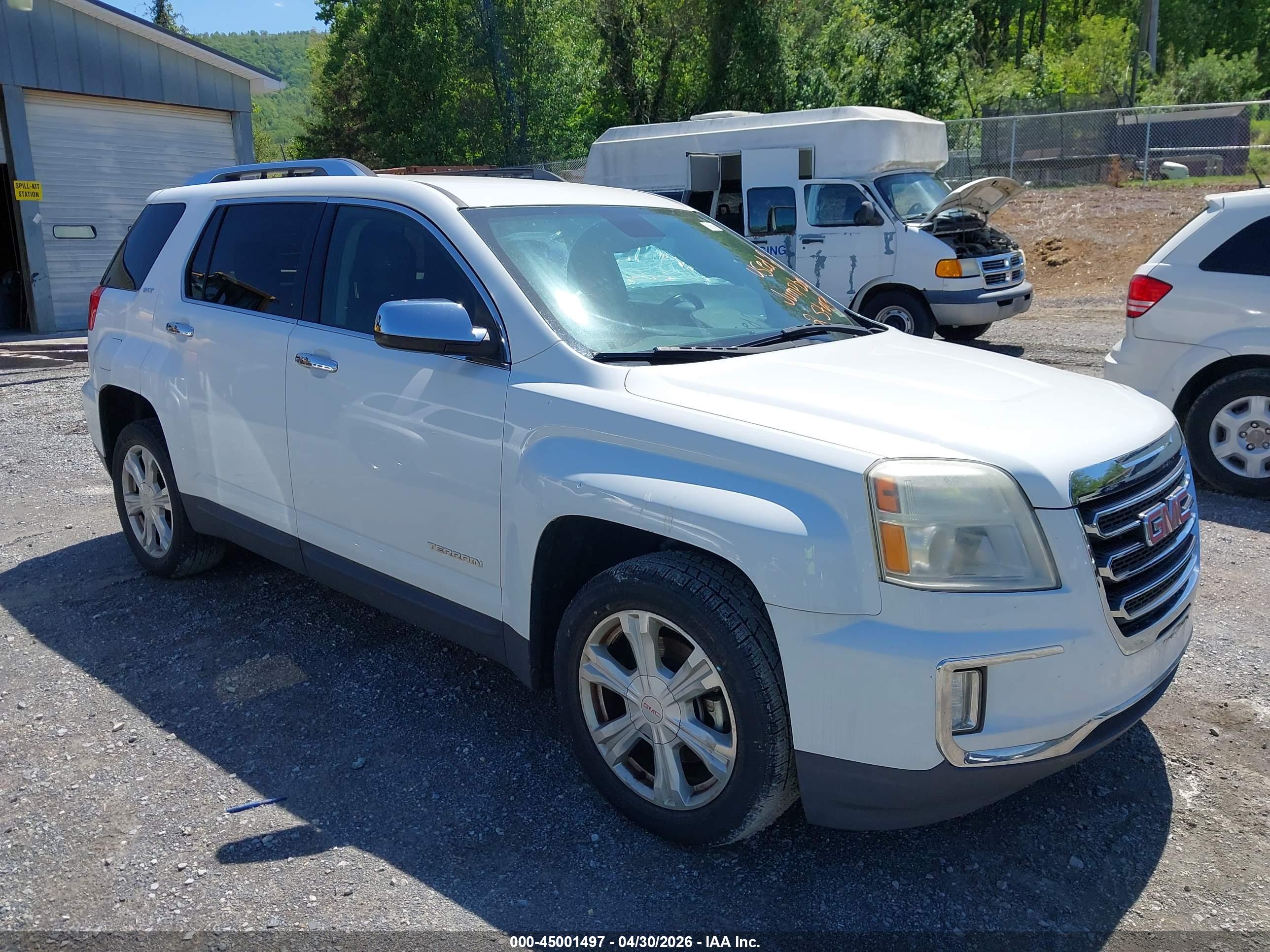 GMC TERRAIN image 6