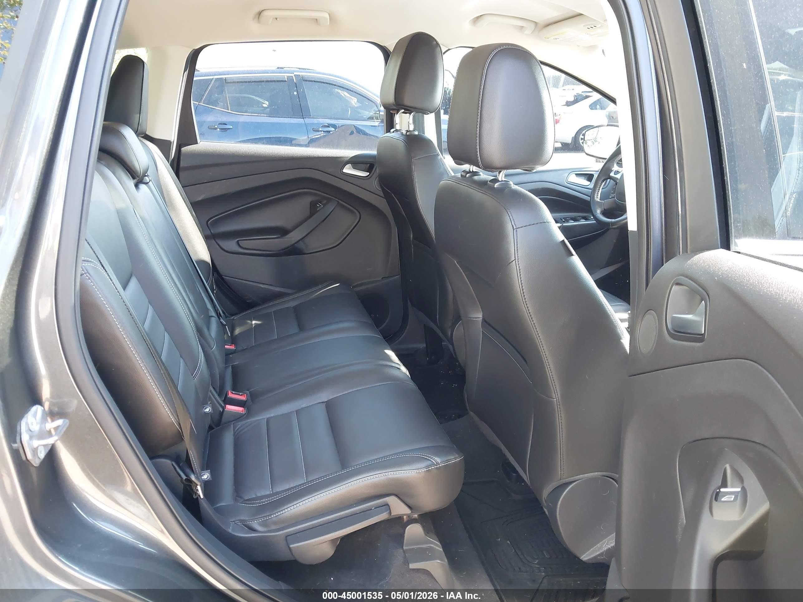 FORD ESCAPE image 8