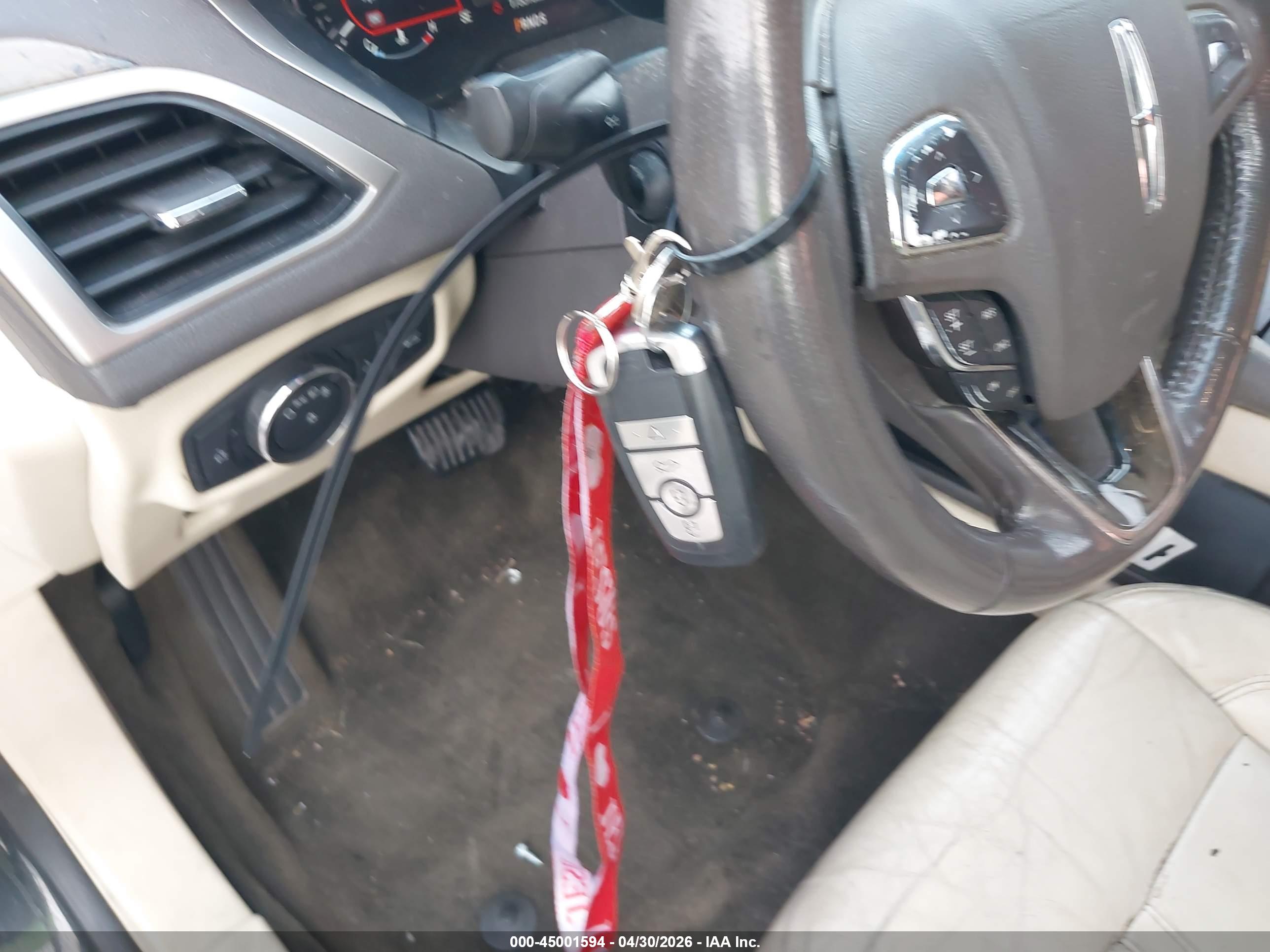 LINCOLN MKZ image 11