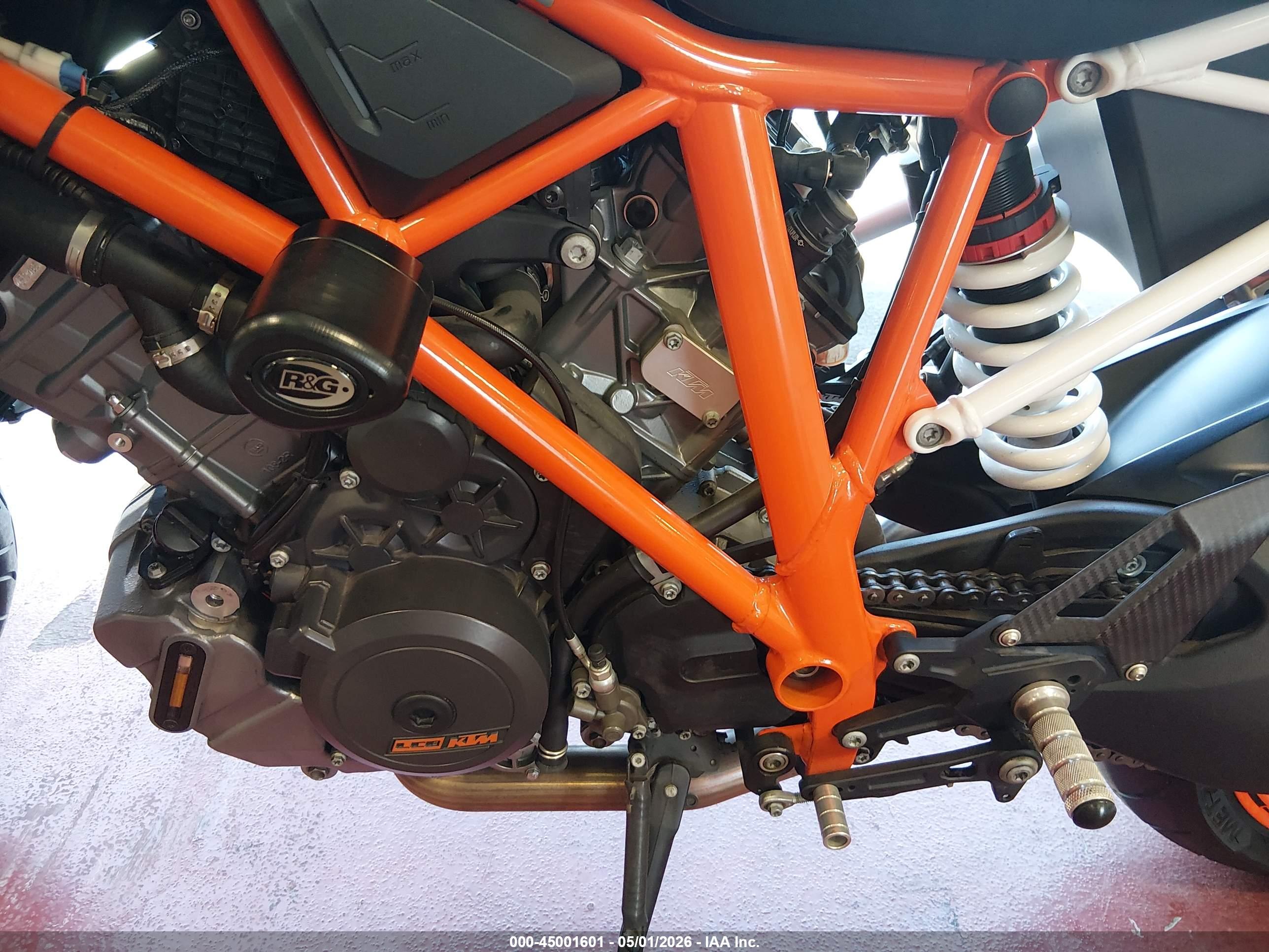 KTM 1290 image 9
