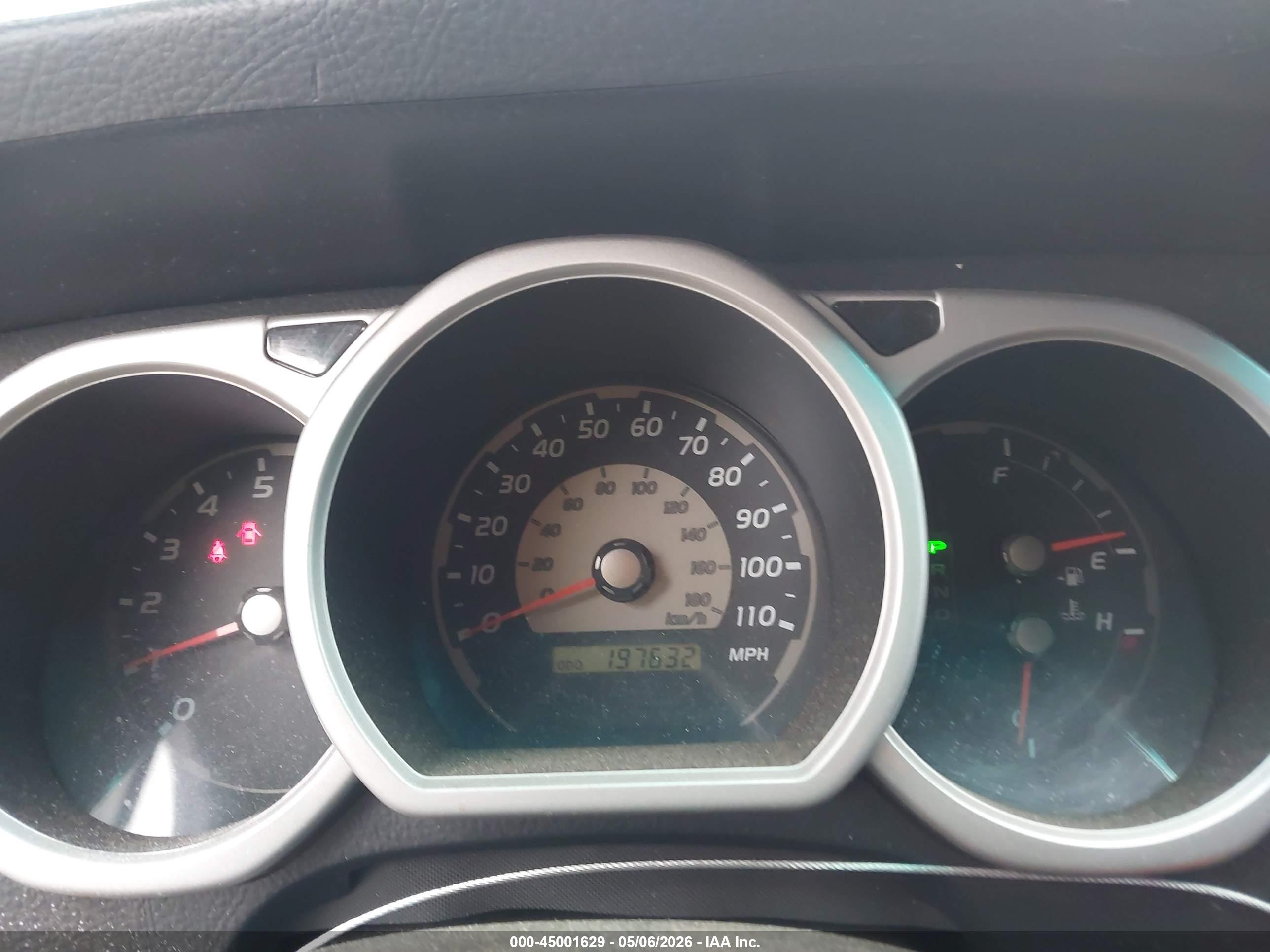 TOYOTA 4RUNNER image 7