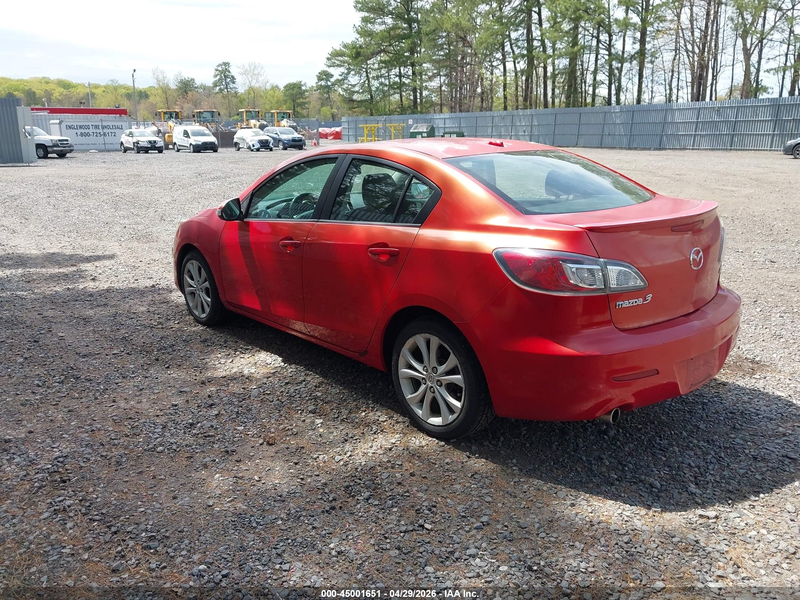 MAZDA MAZDA3 image 3