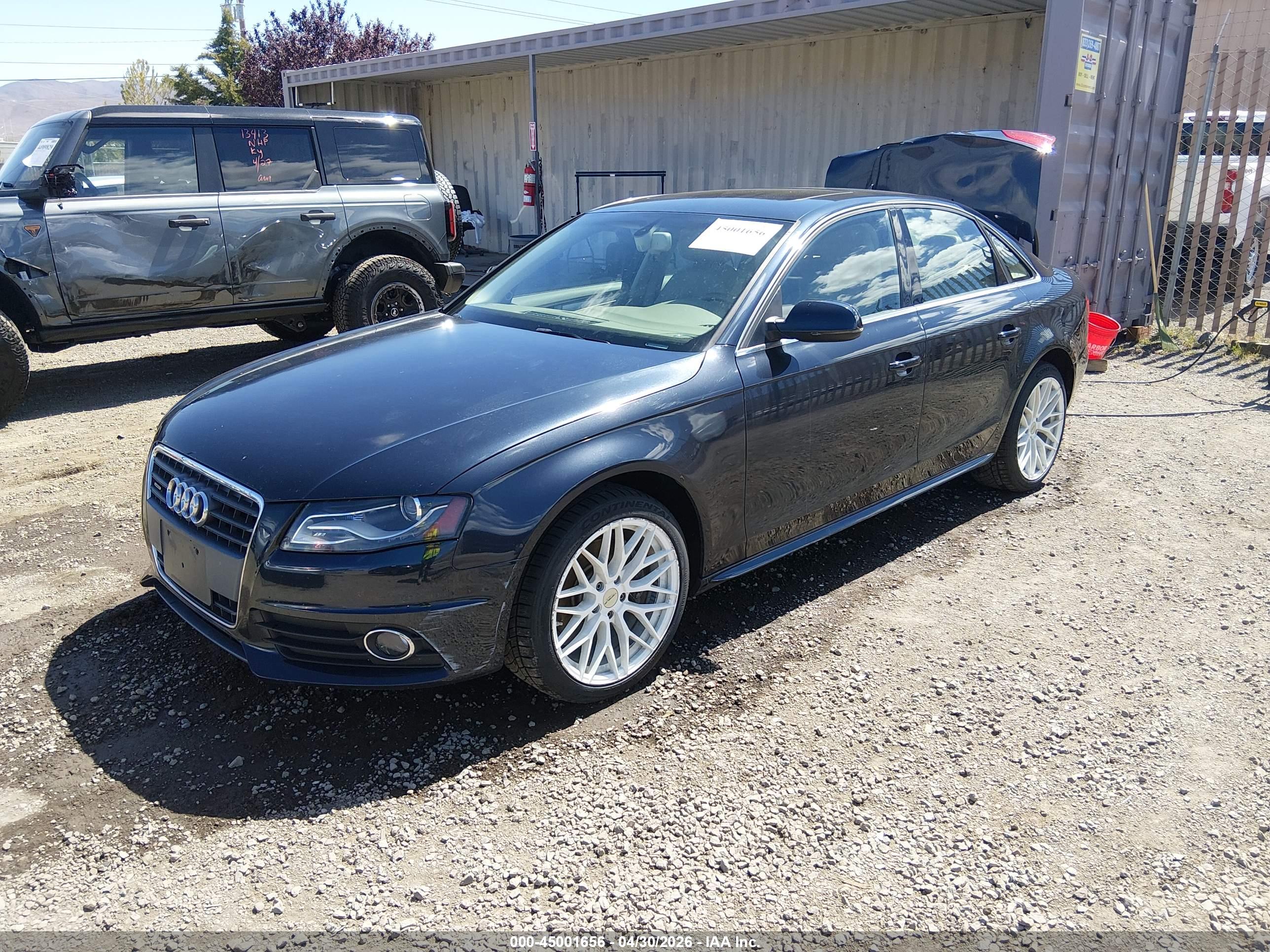 AUDI A4 image 2