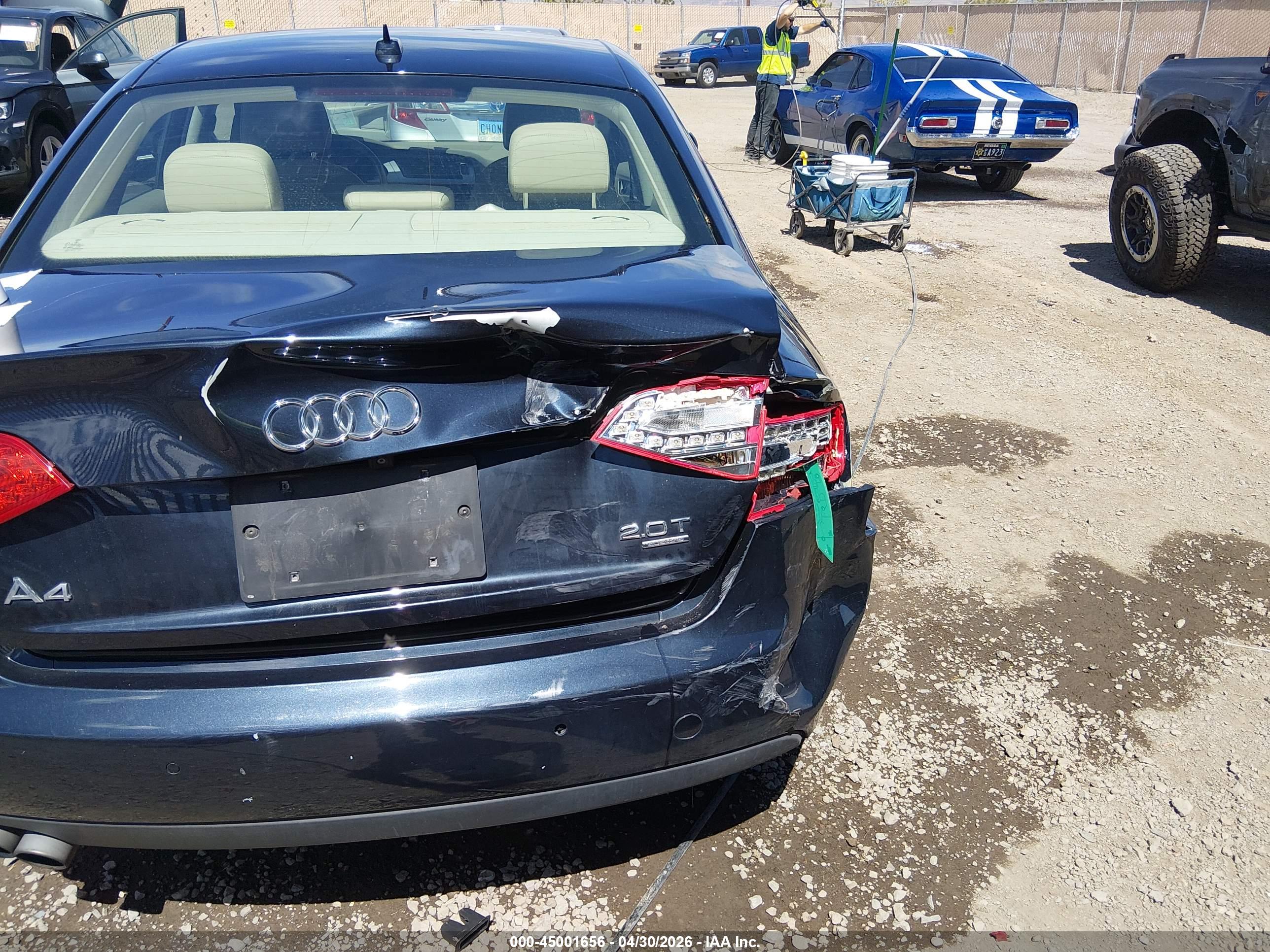 AUDI A4 image 6