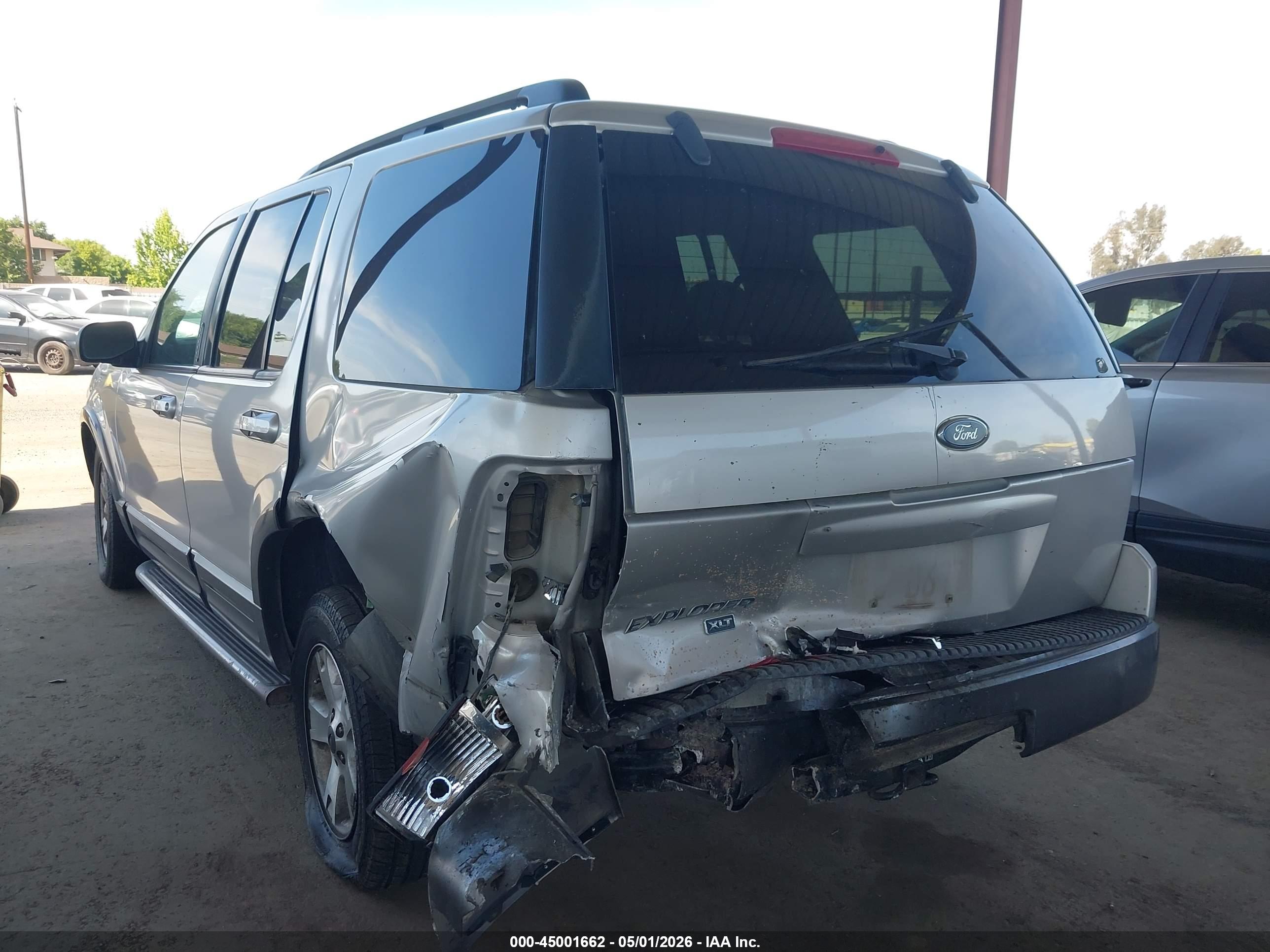 FORD EXPLORER image 3