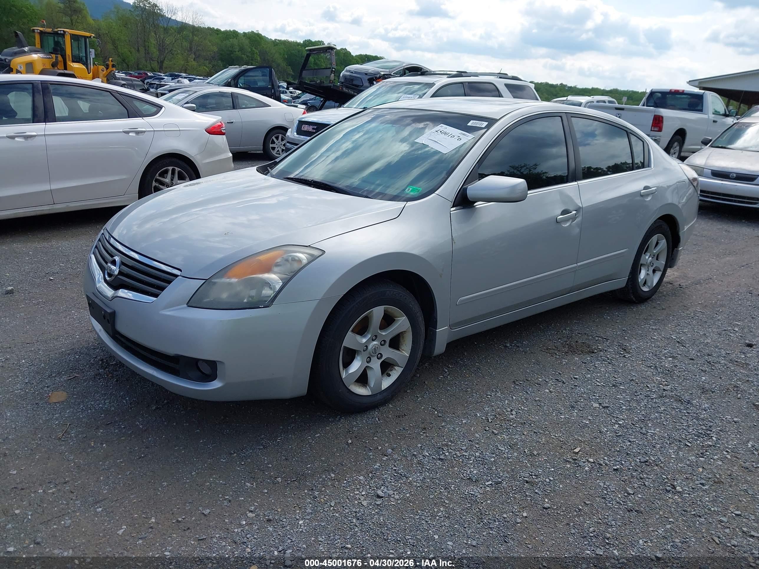 NISSAN ALTIMA image 2