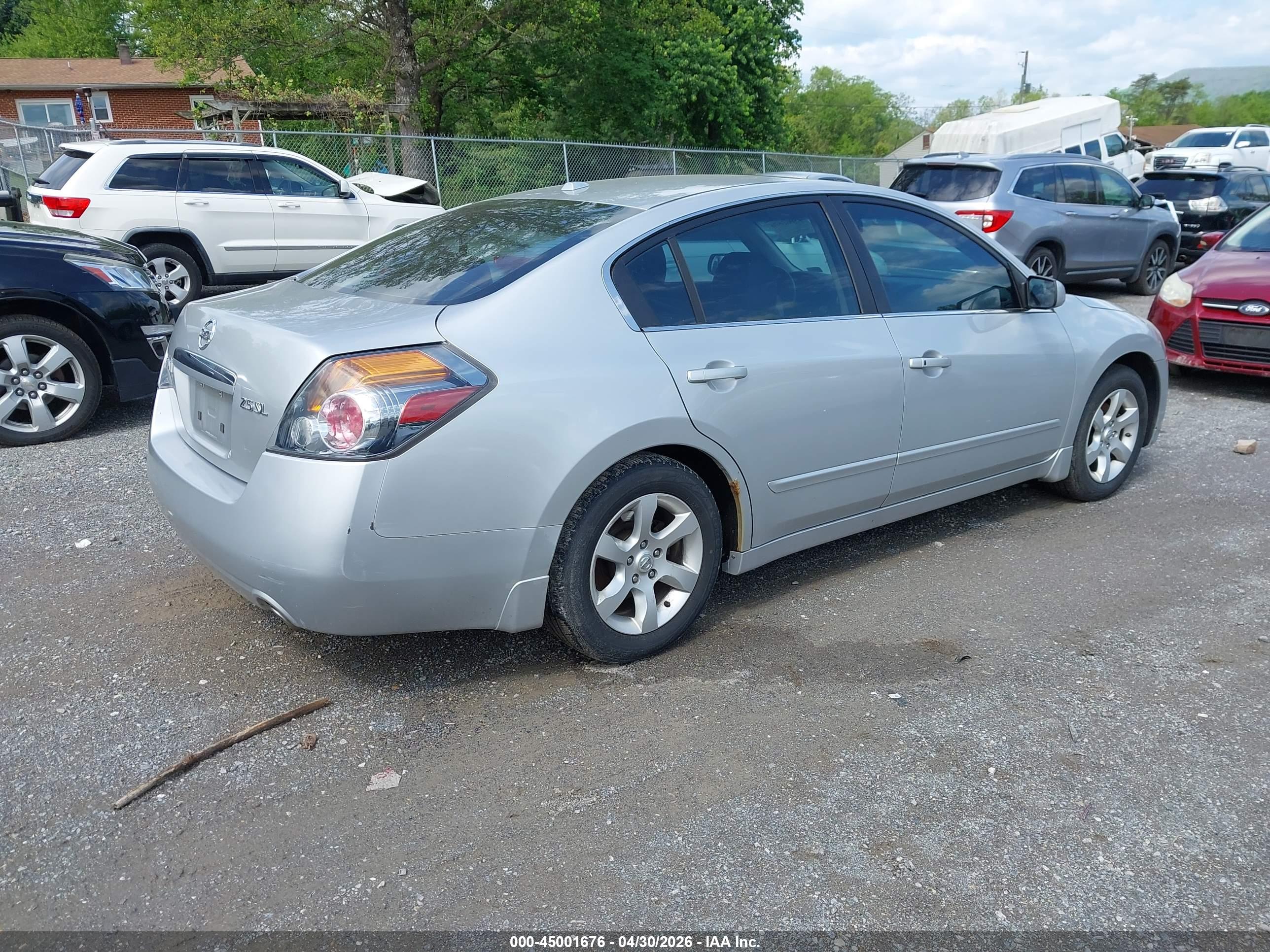 NISSAN ALTIMA image 4