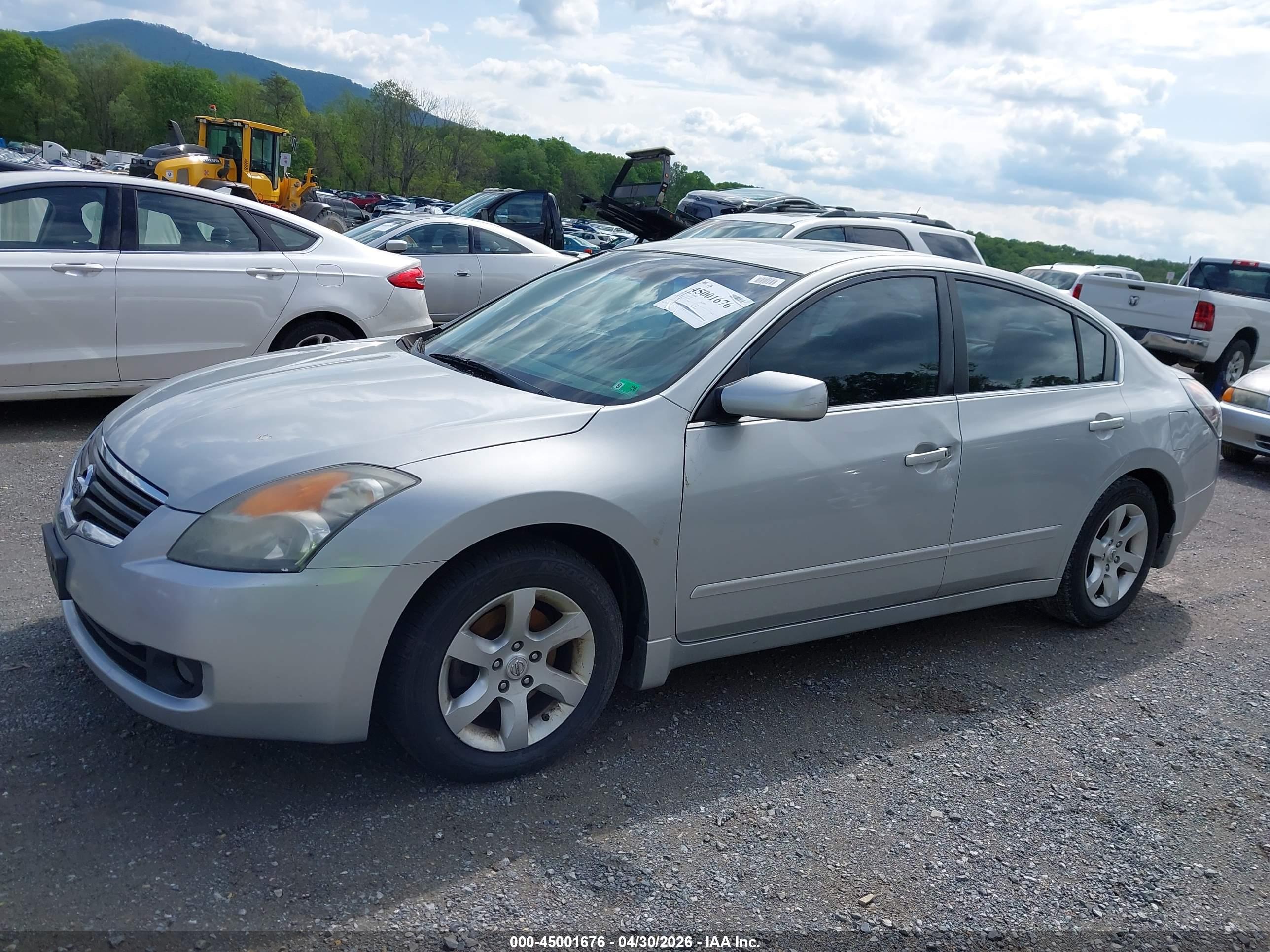 NISSAN ALTIMA image 6