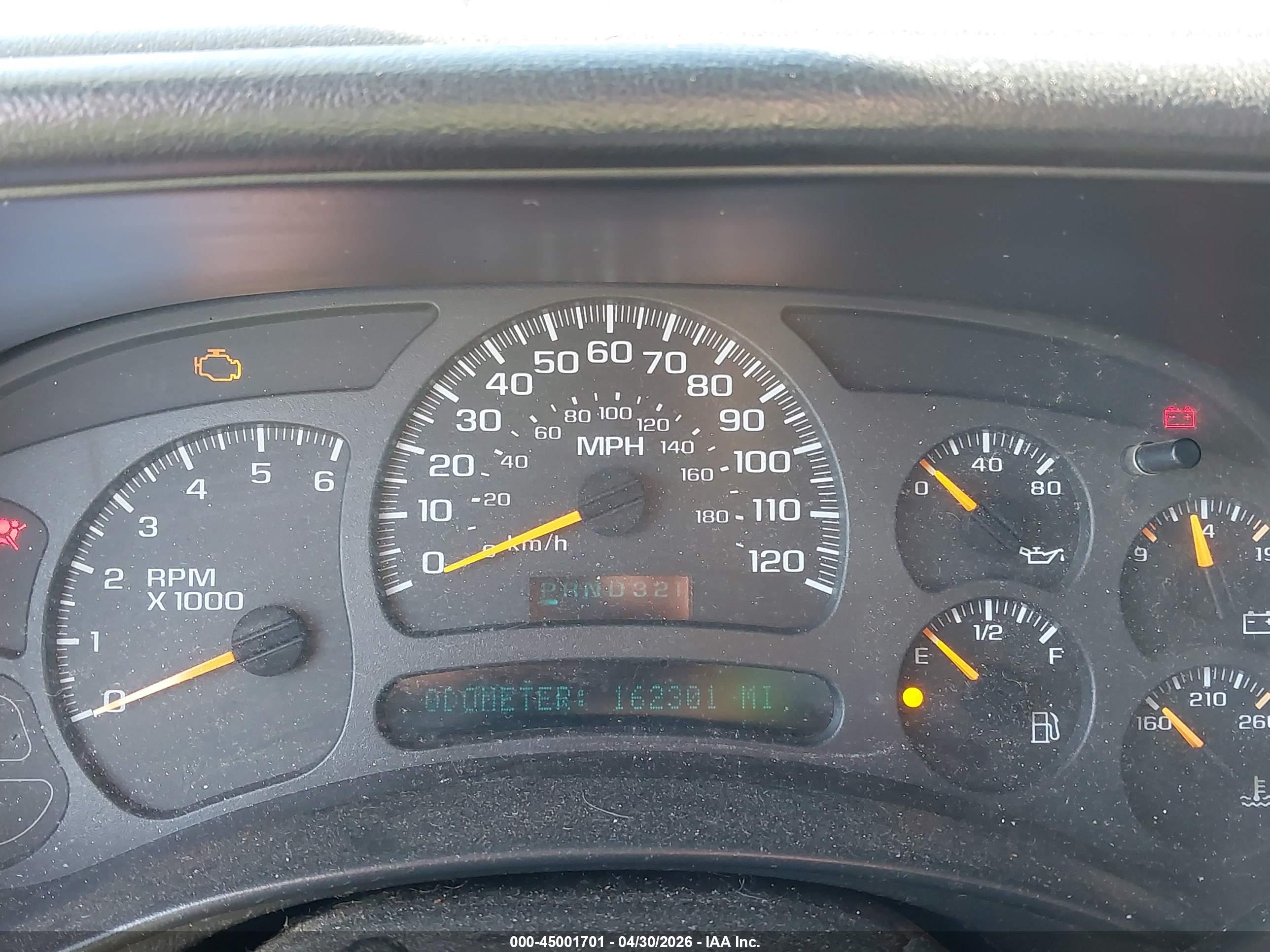 CHEVROLET SILVERADO image 7