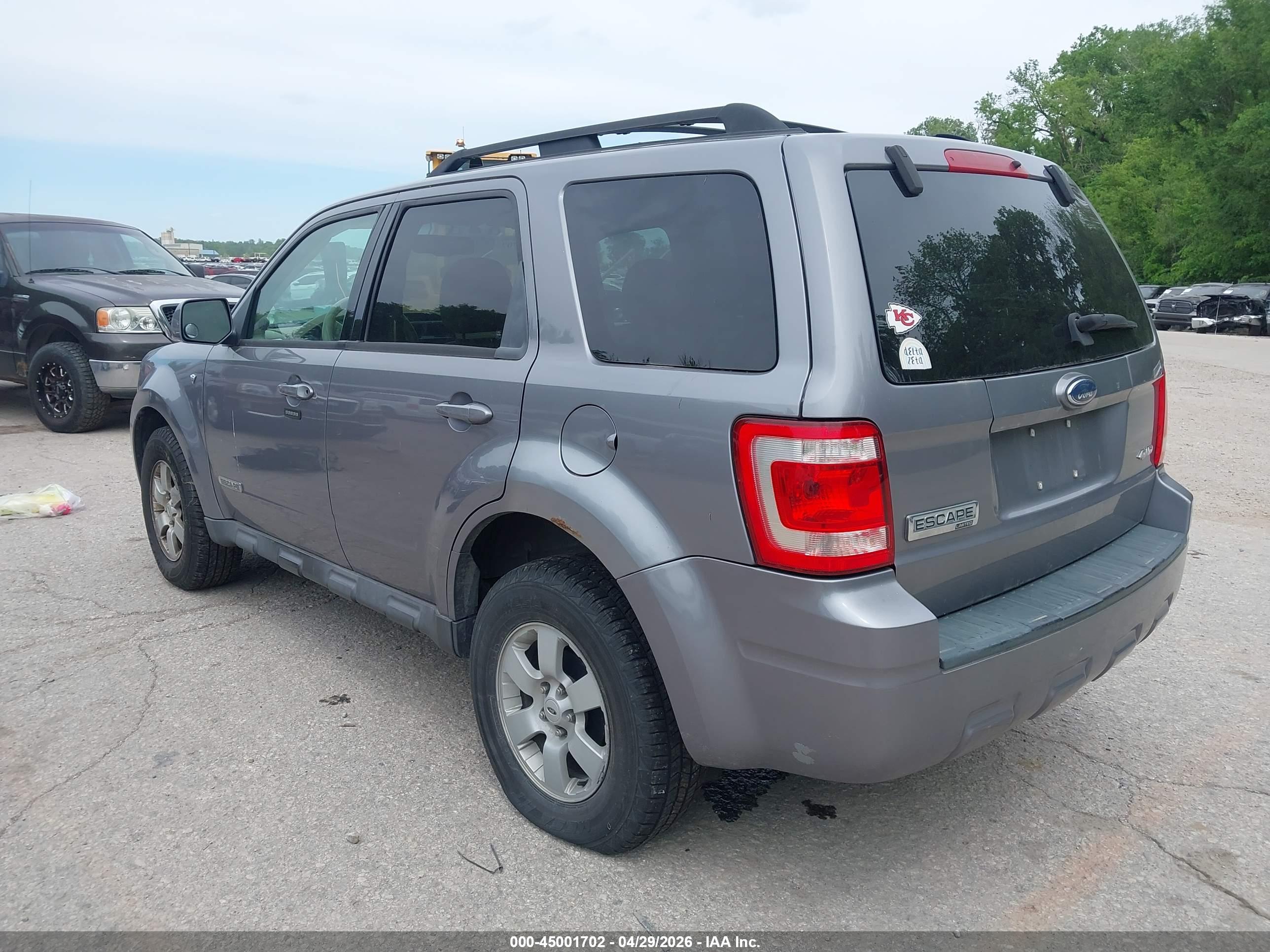 FORD ESCAPE image 3