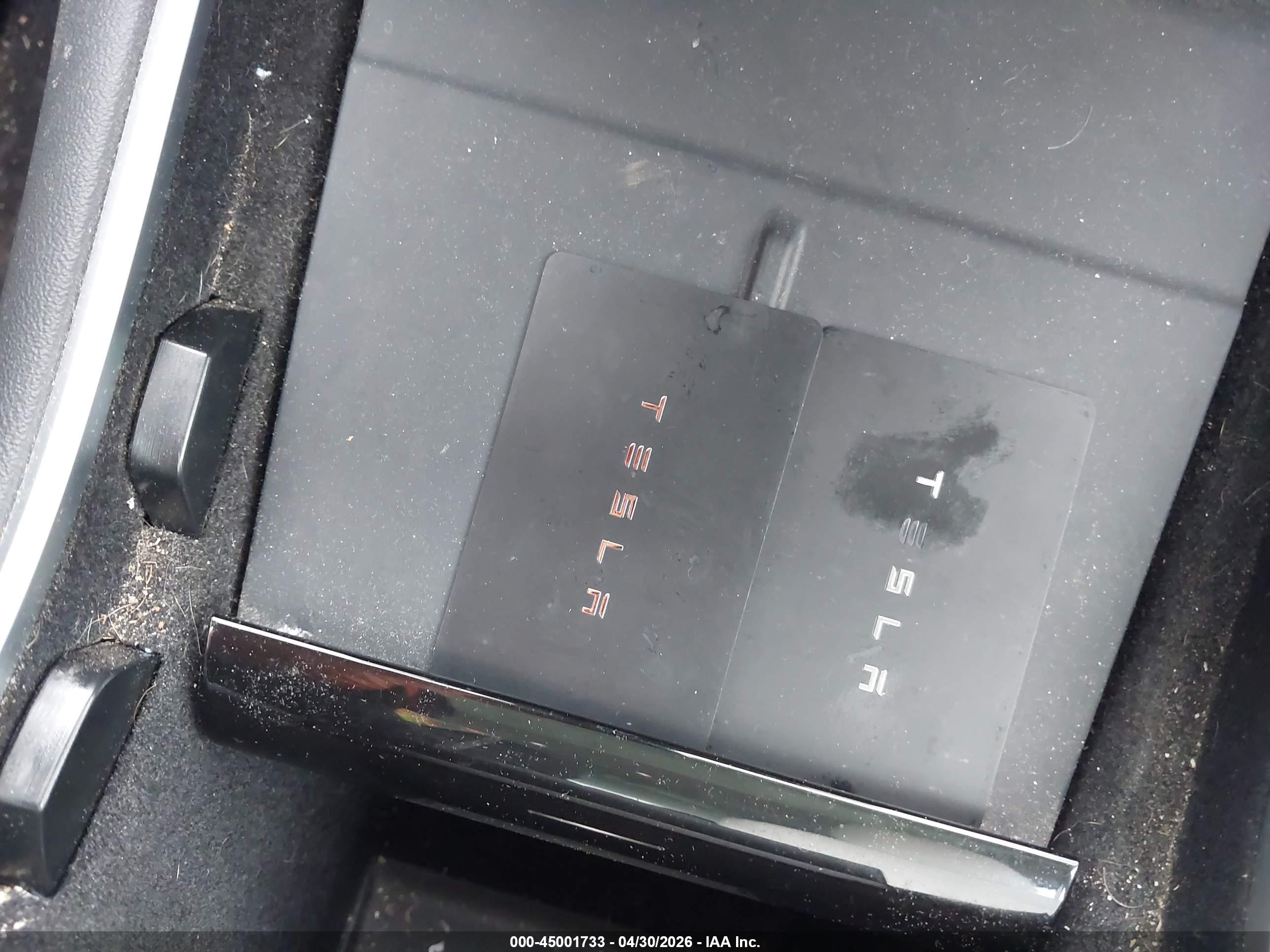 TESLA MODEL image 11