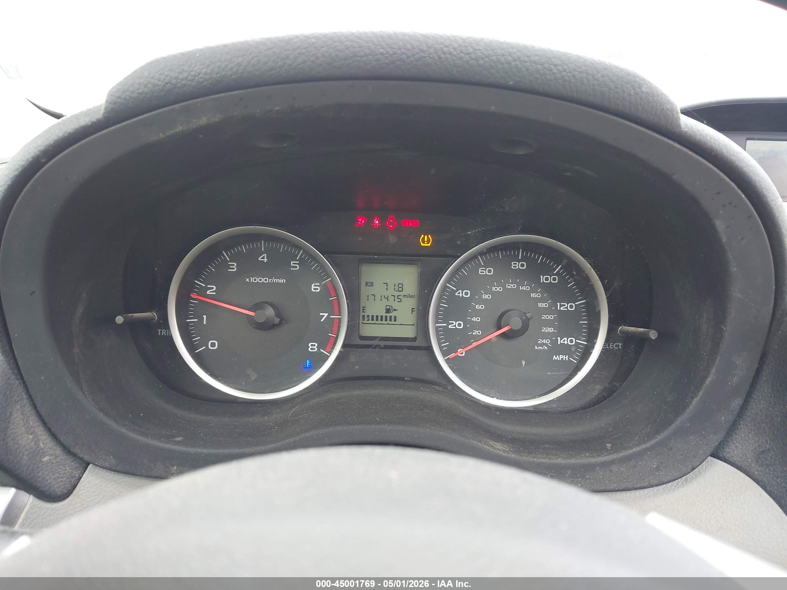 SUBARU FORESTER image 7