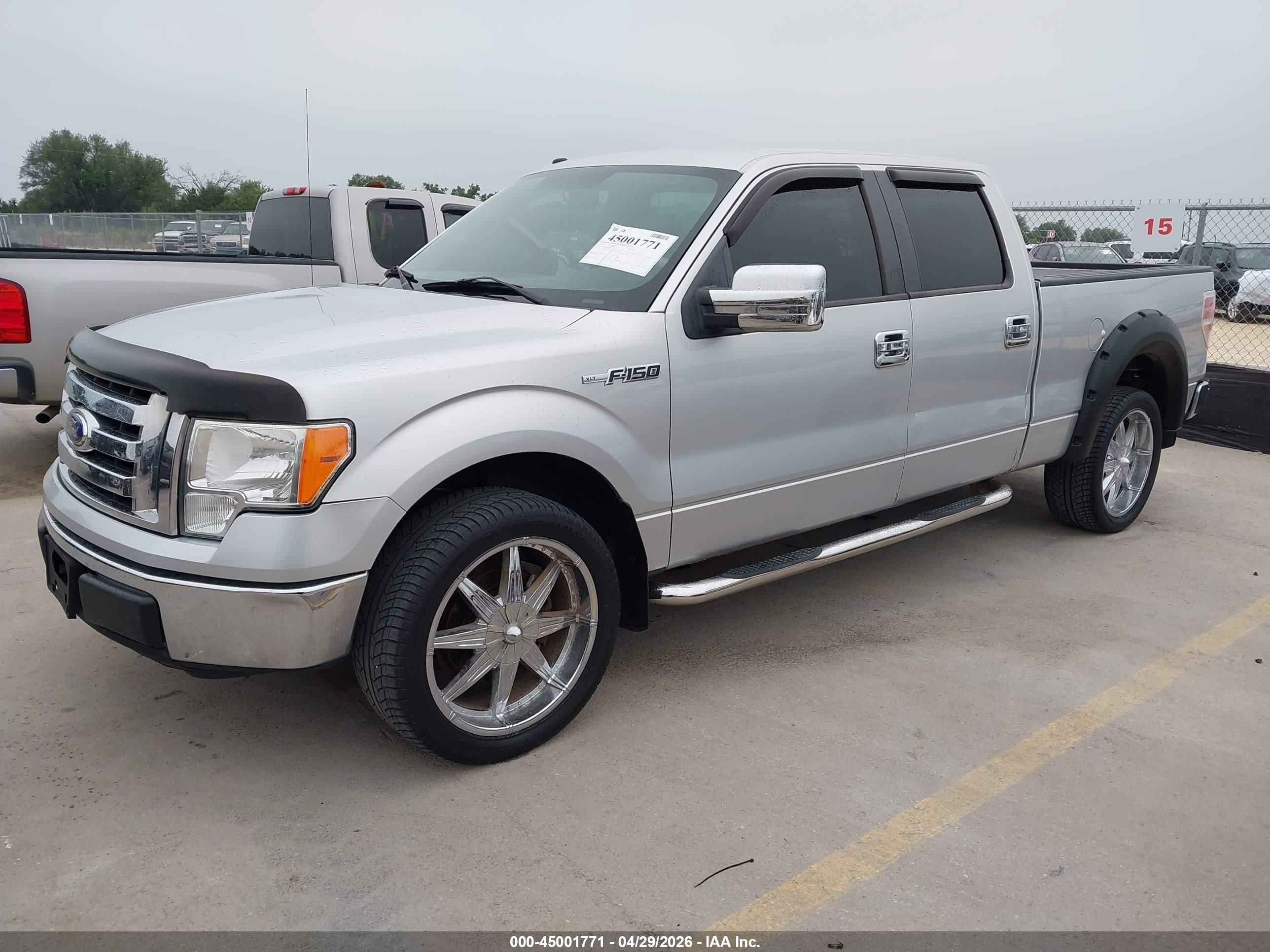 FORD F-150 image 2