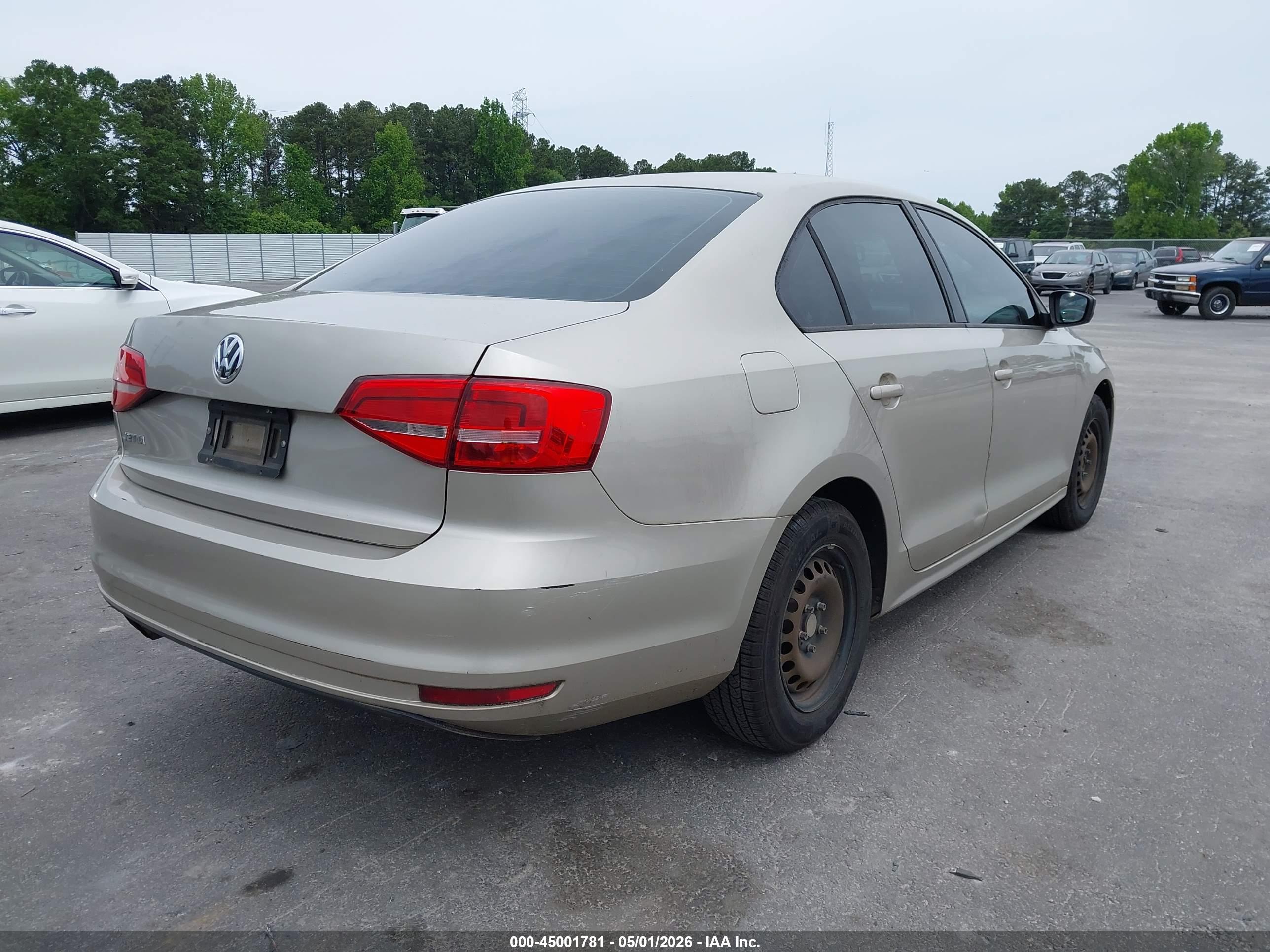 VOLKSWAGEN JETTA image 4