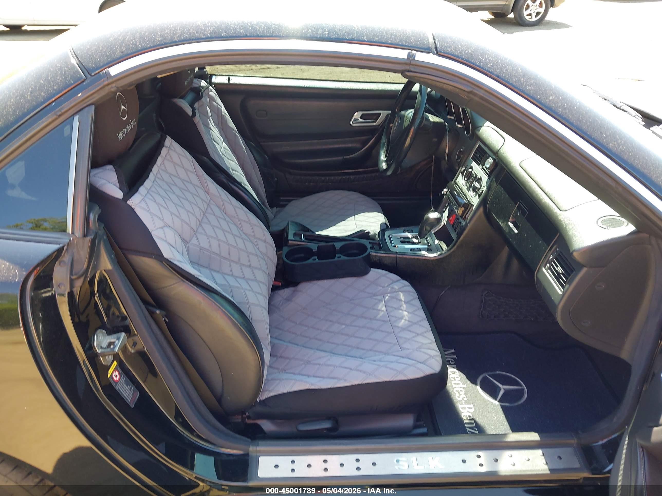 MERCEDES-BENZ SLK image 5