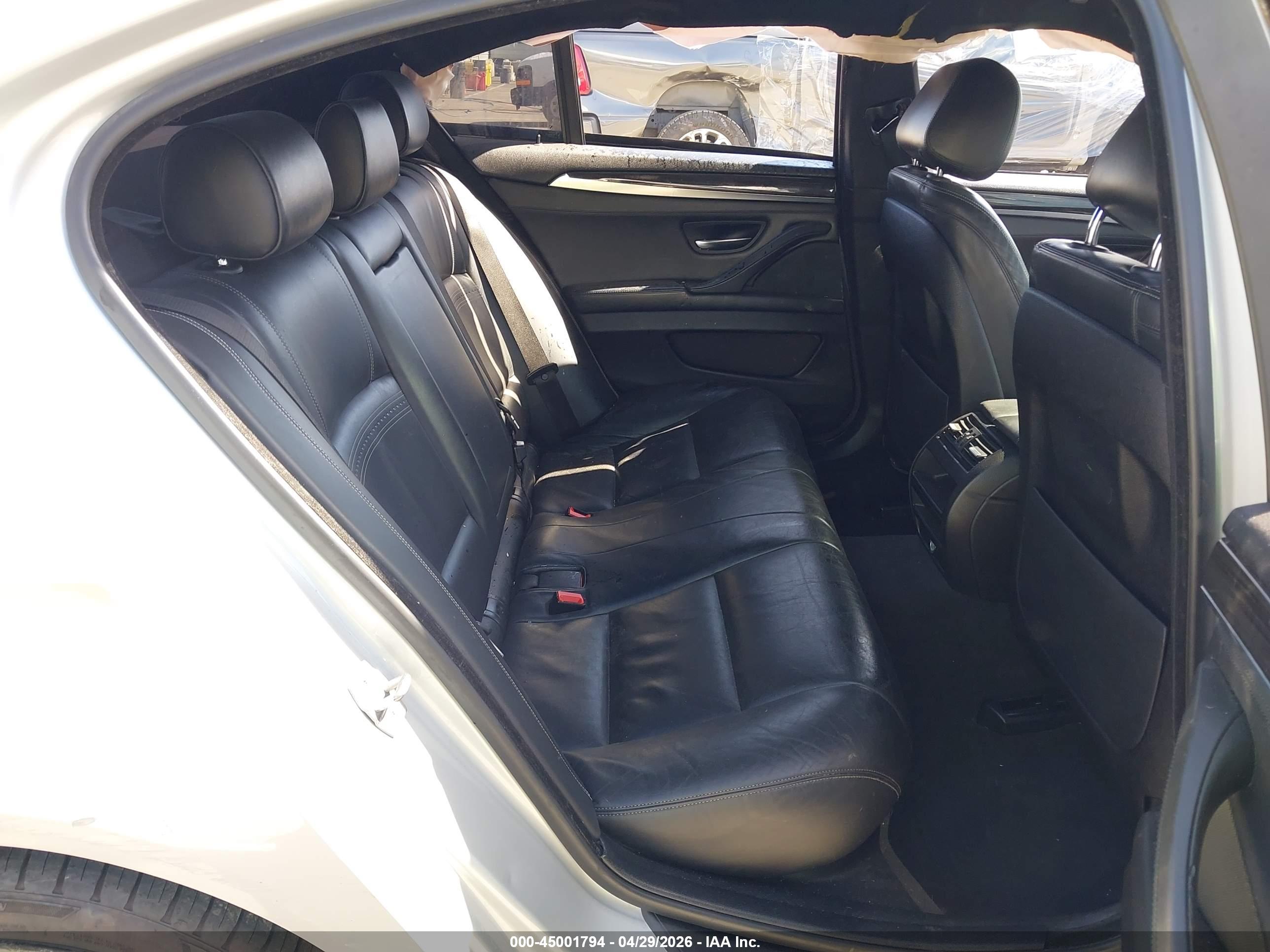 BMW 535I image 8