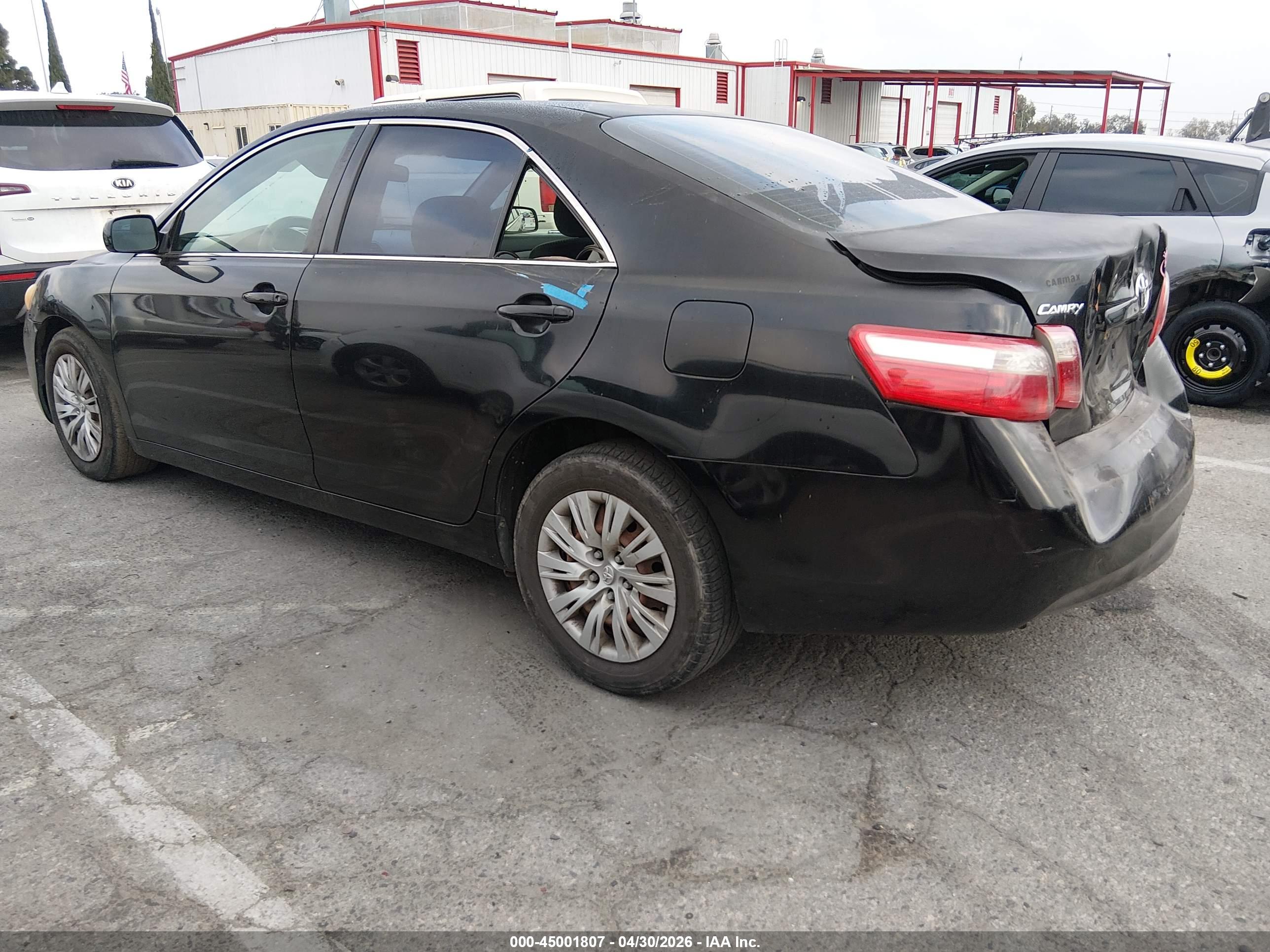 TOYOTA CAMRY image 3