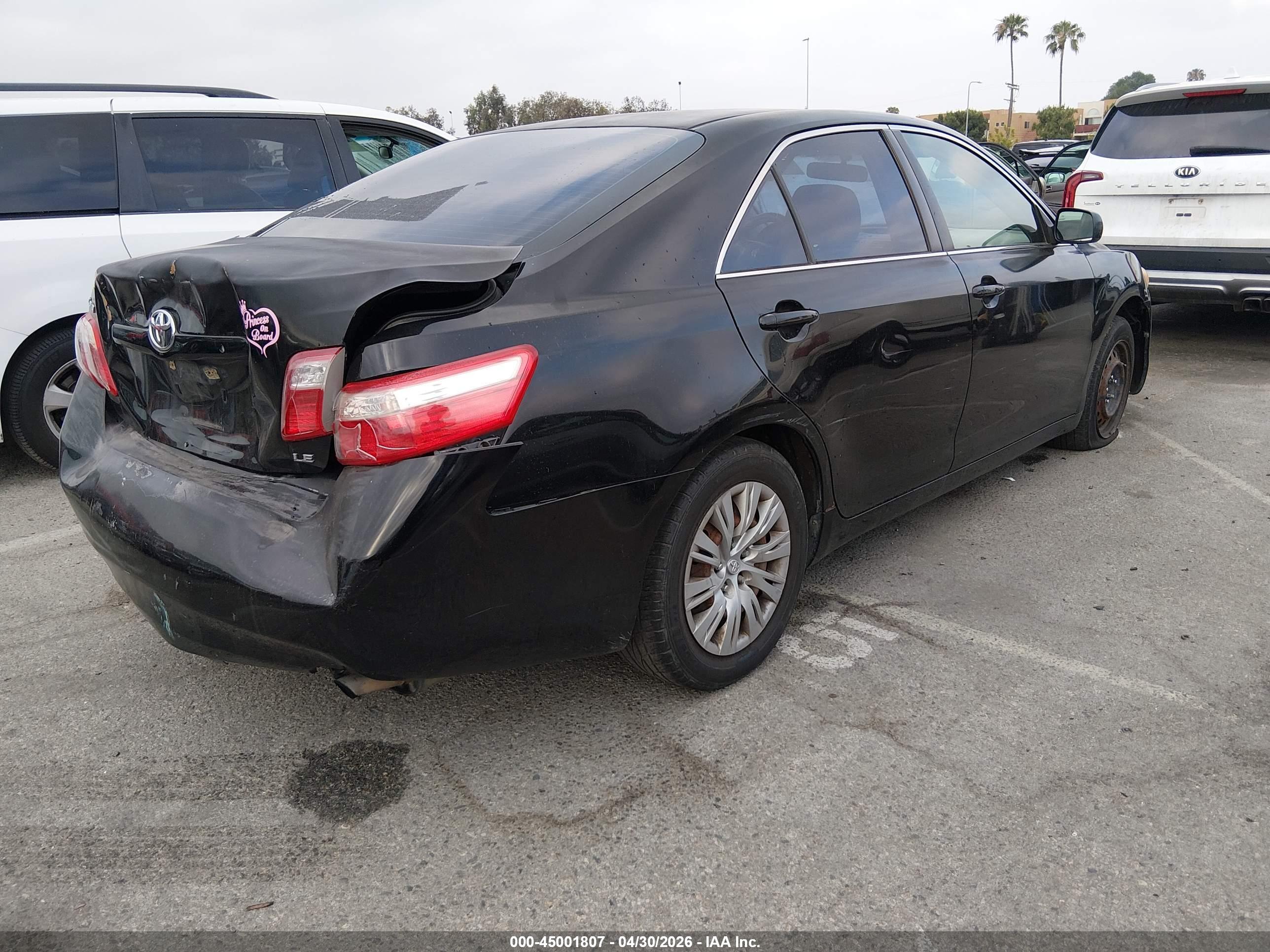 TOYOTA CAMRY image 4