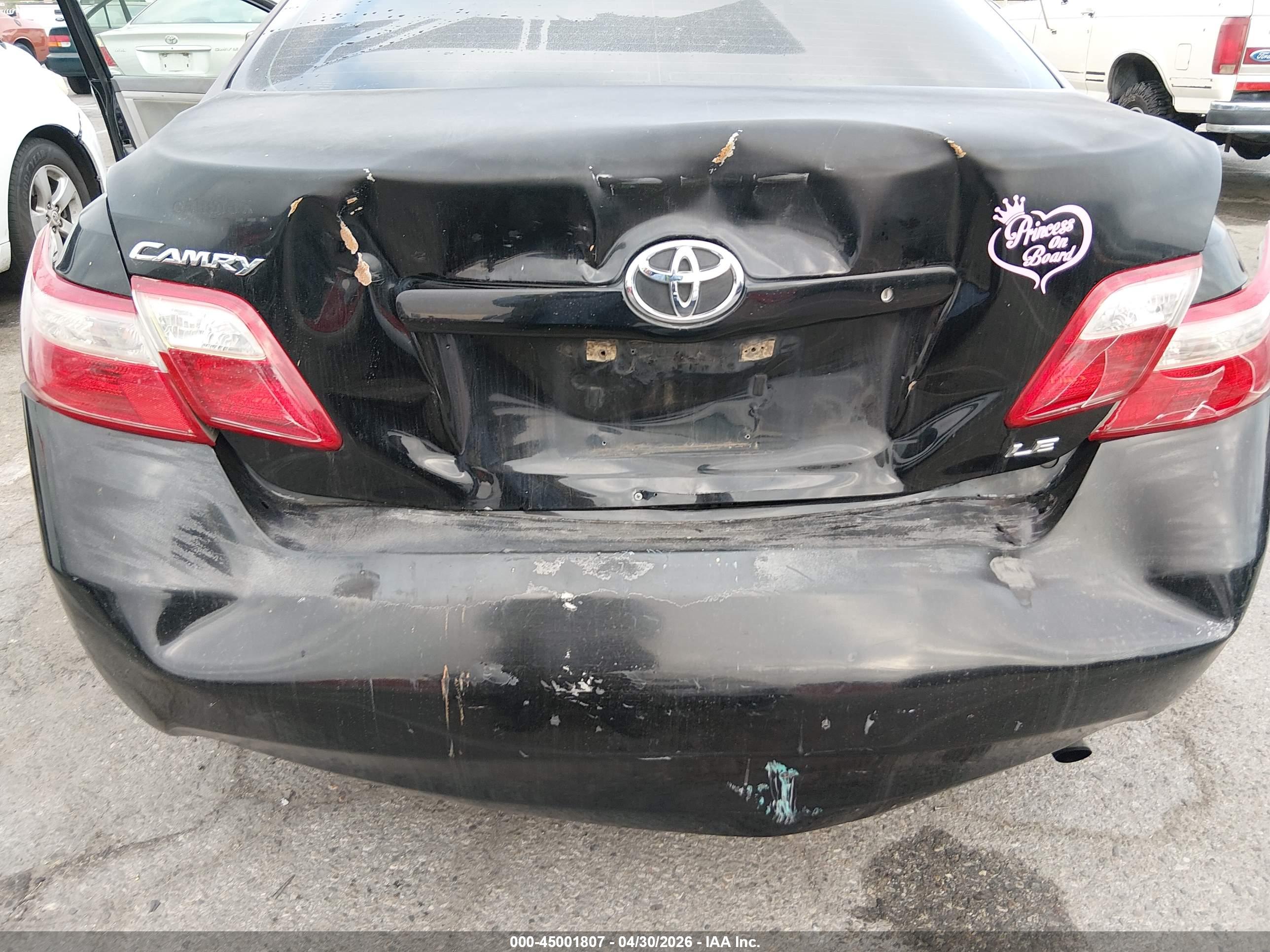 TOYOTA CAMRY image 6