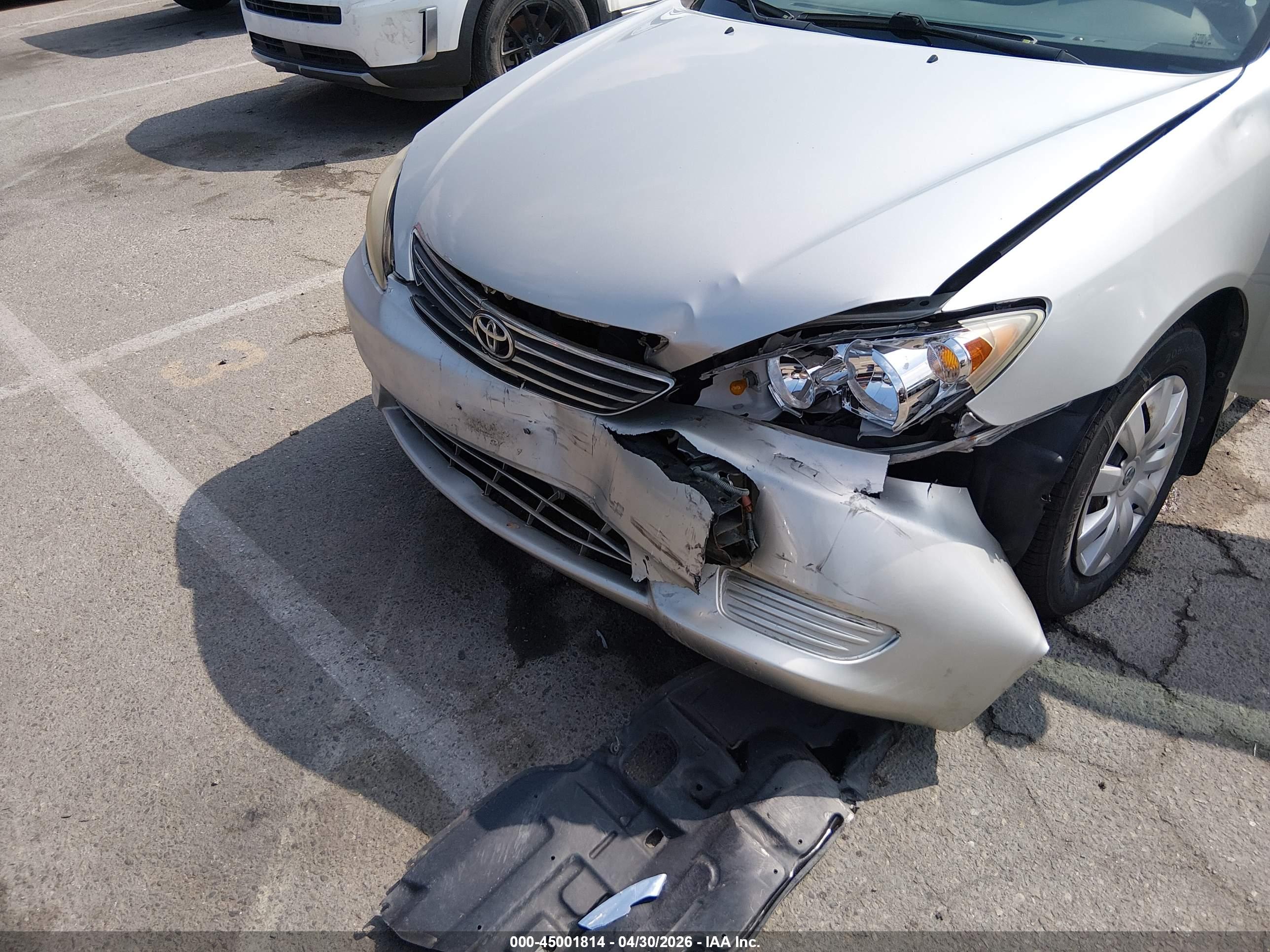 TOYOTA CAMRY image 6