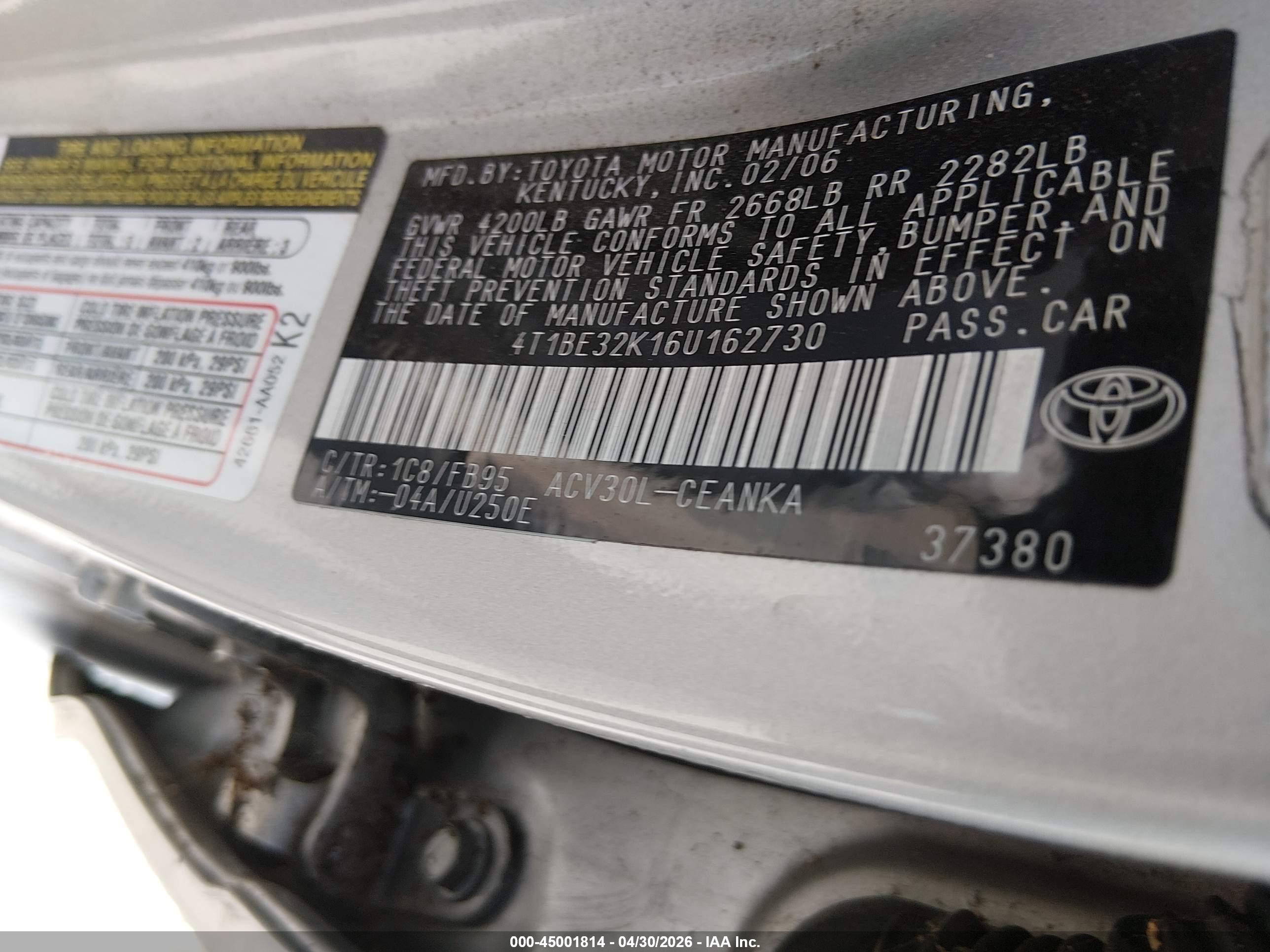 TOYOTA CAMRY image 9