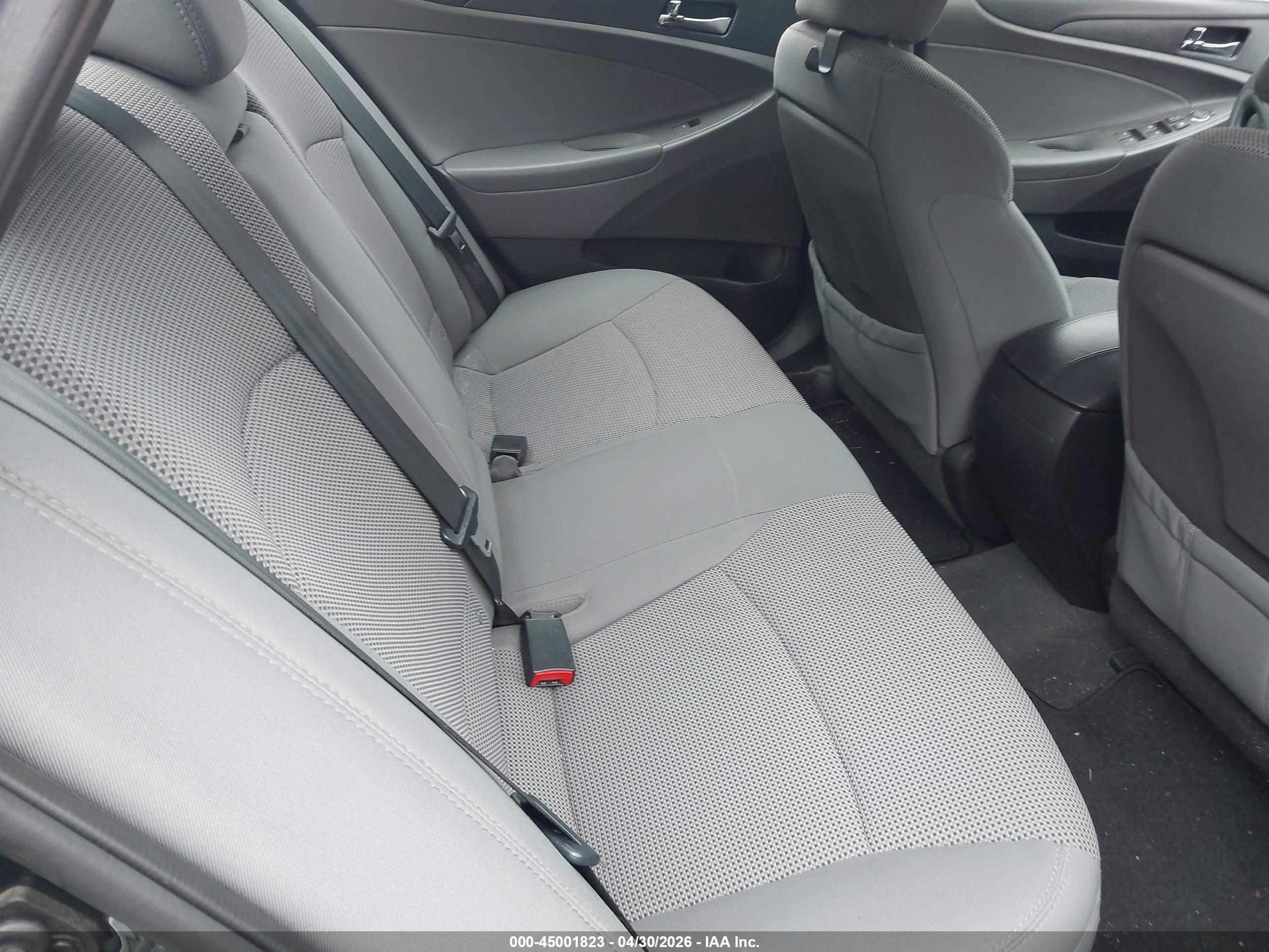 HYUNDAI SONATA image 8