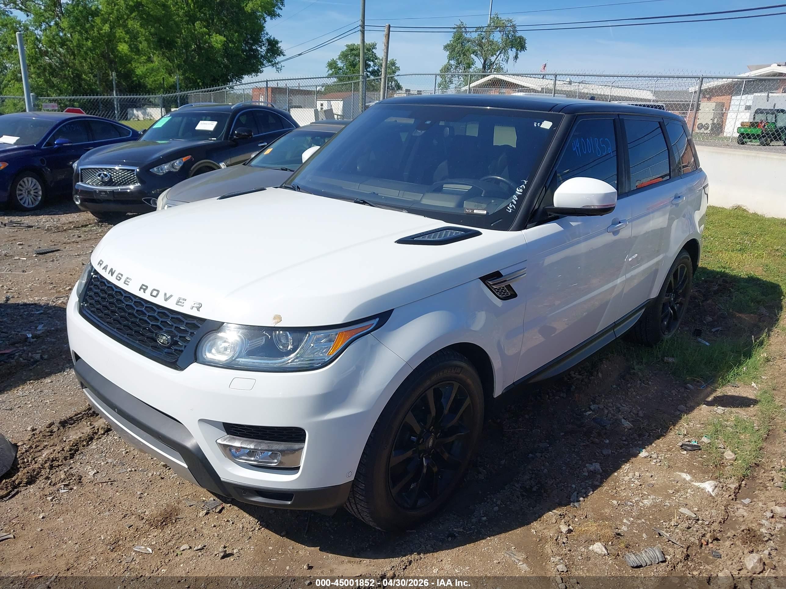 LAND ROVER image 6