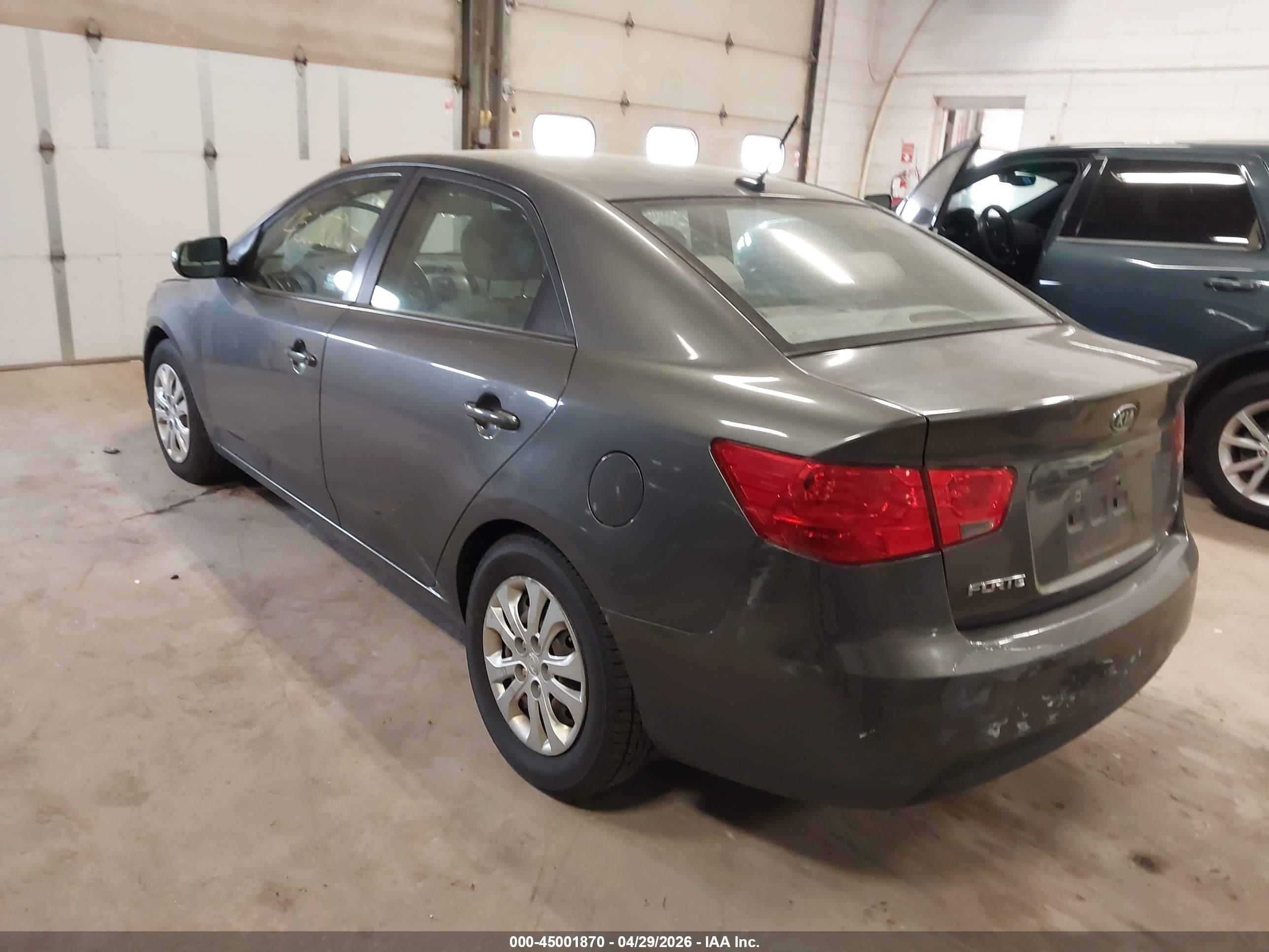KIA FORTE image 3