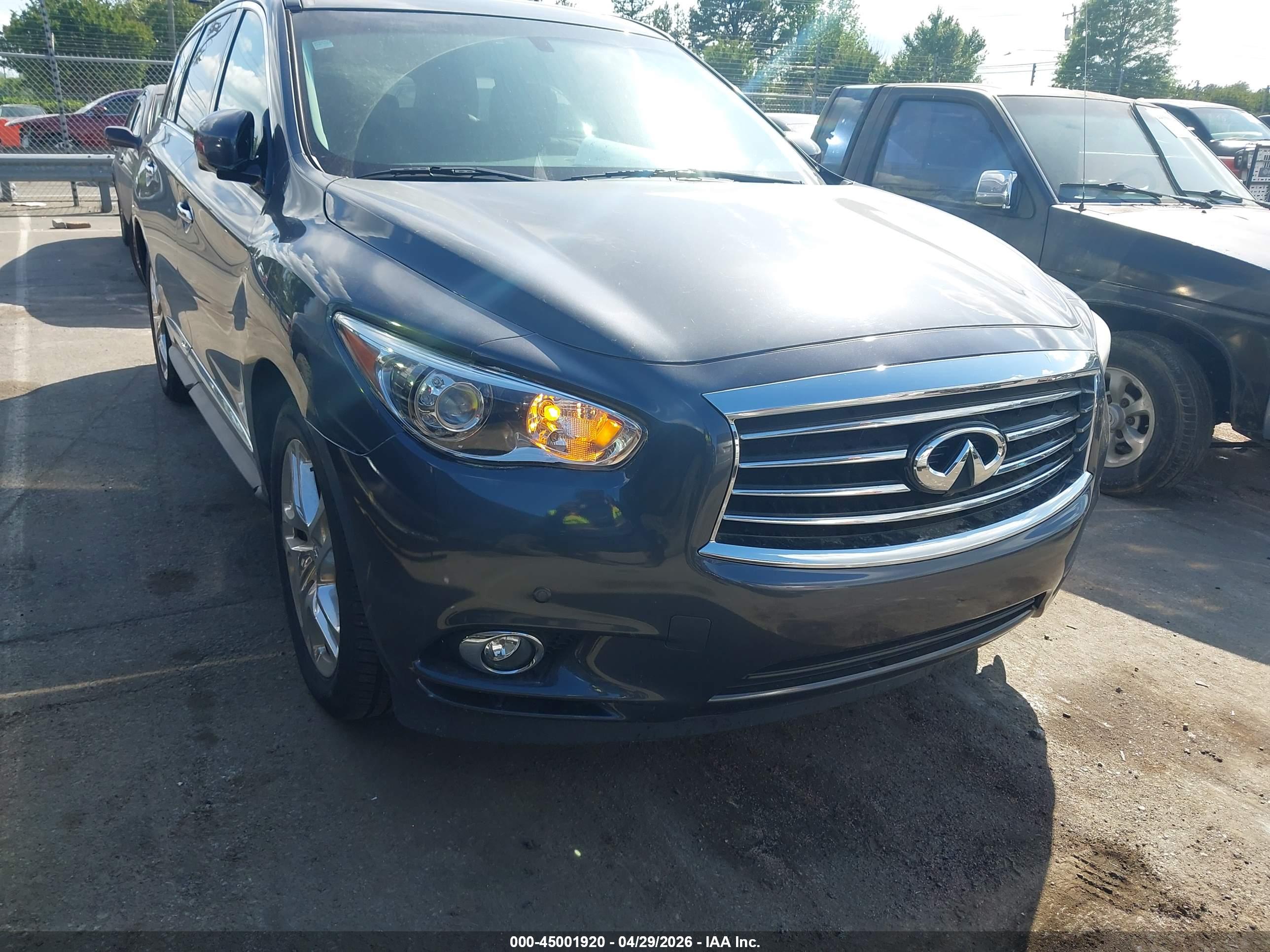 INFINITI JX35 image 6
