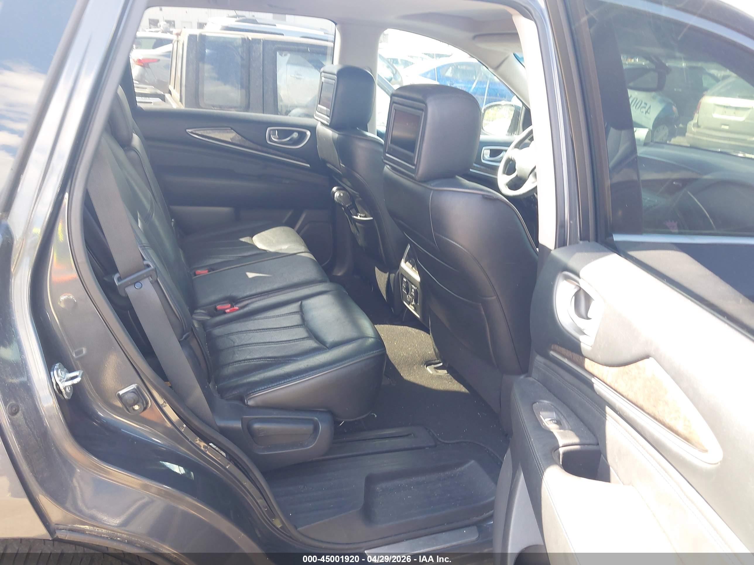 INFINITI JX35 image 8