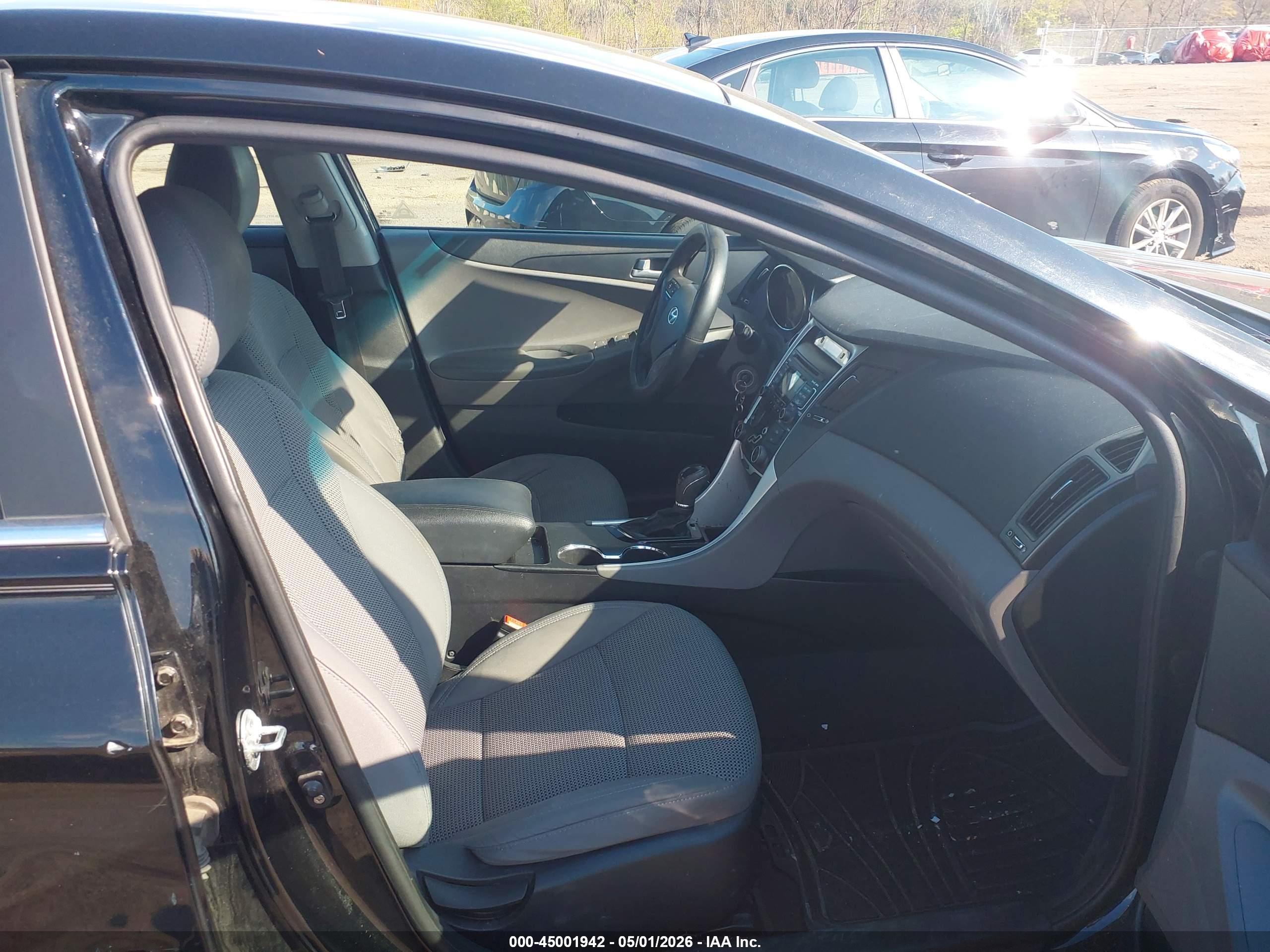 HYUNDAI SONATA image 5