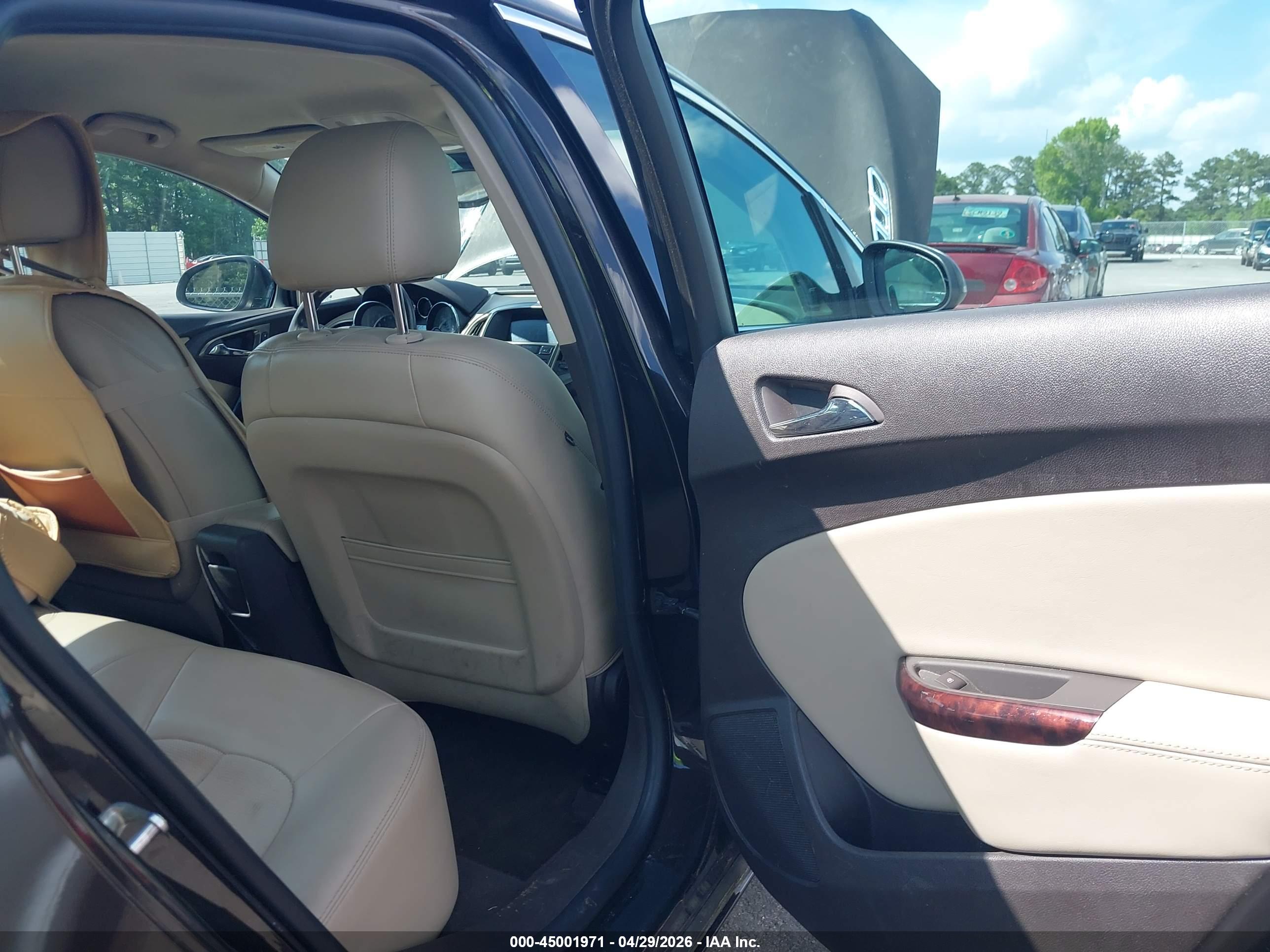 BUICK VERANO image 8