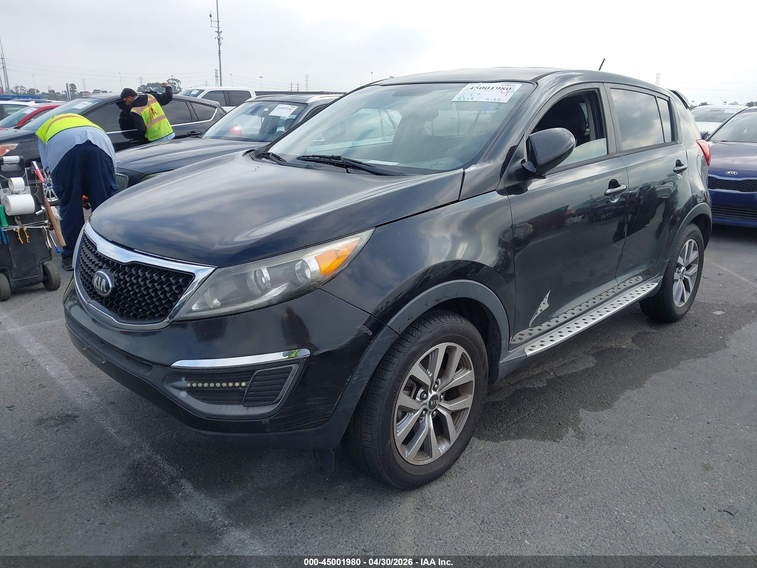 KIA SPORTAGE image 2