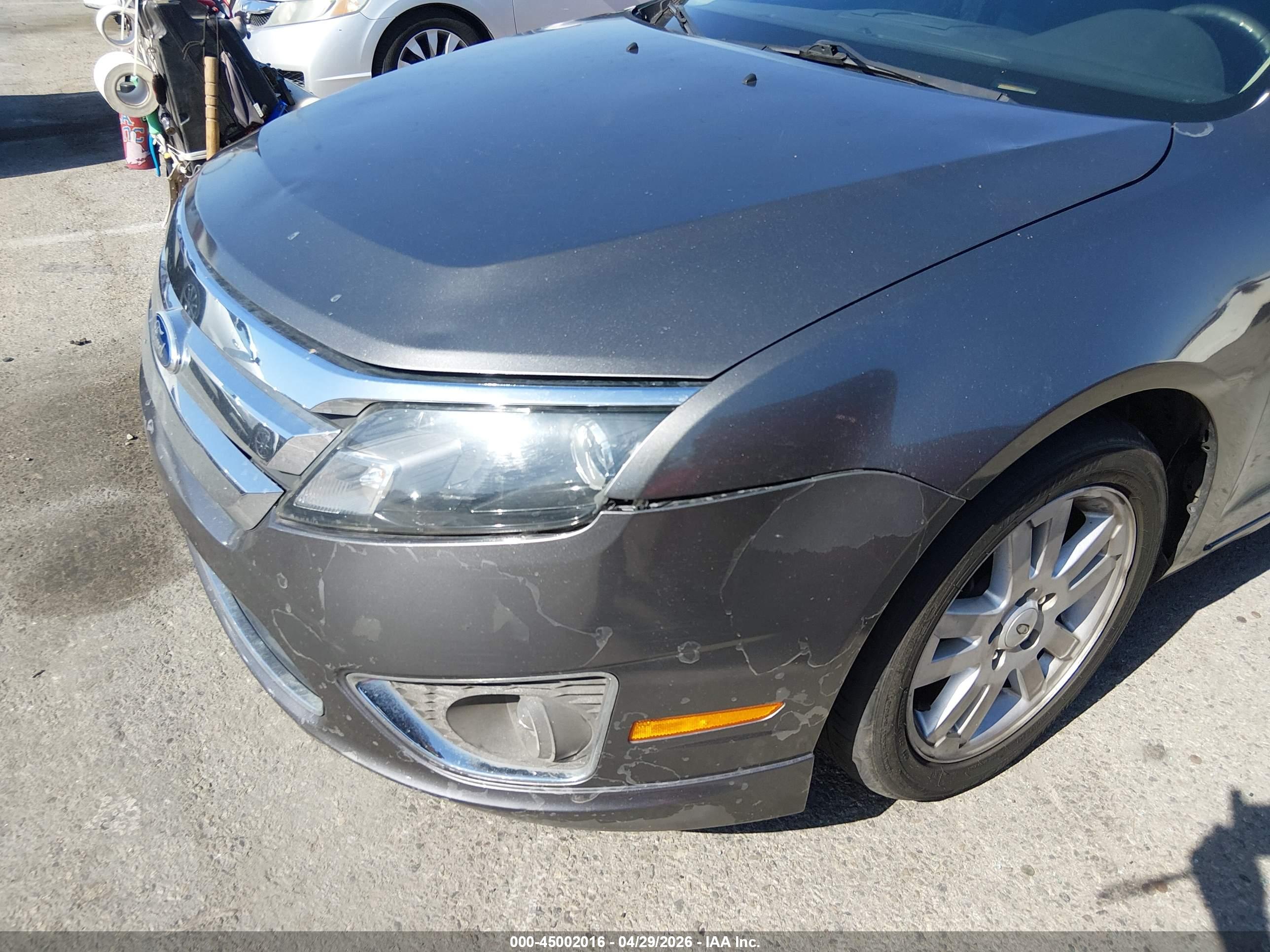 FORD FUSION image 6