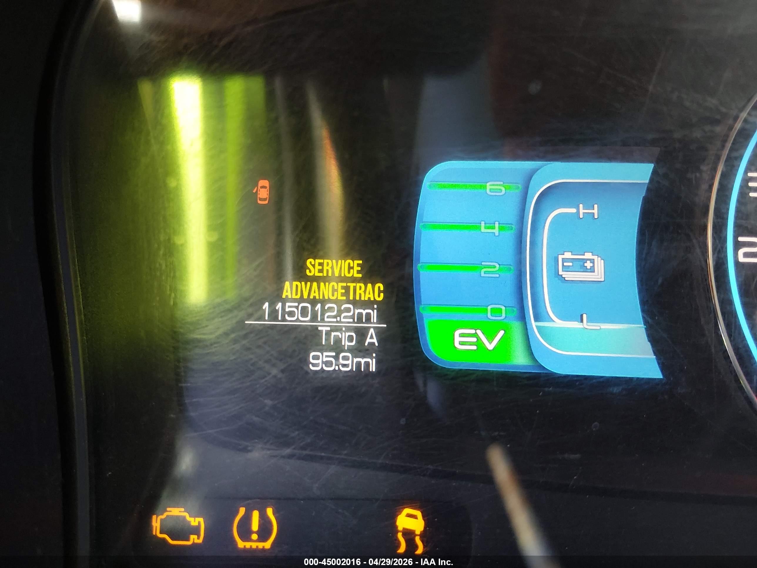 FORD FUSION image 7