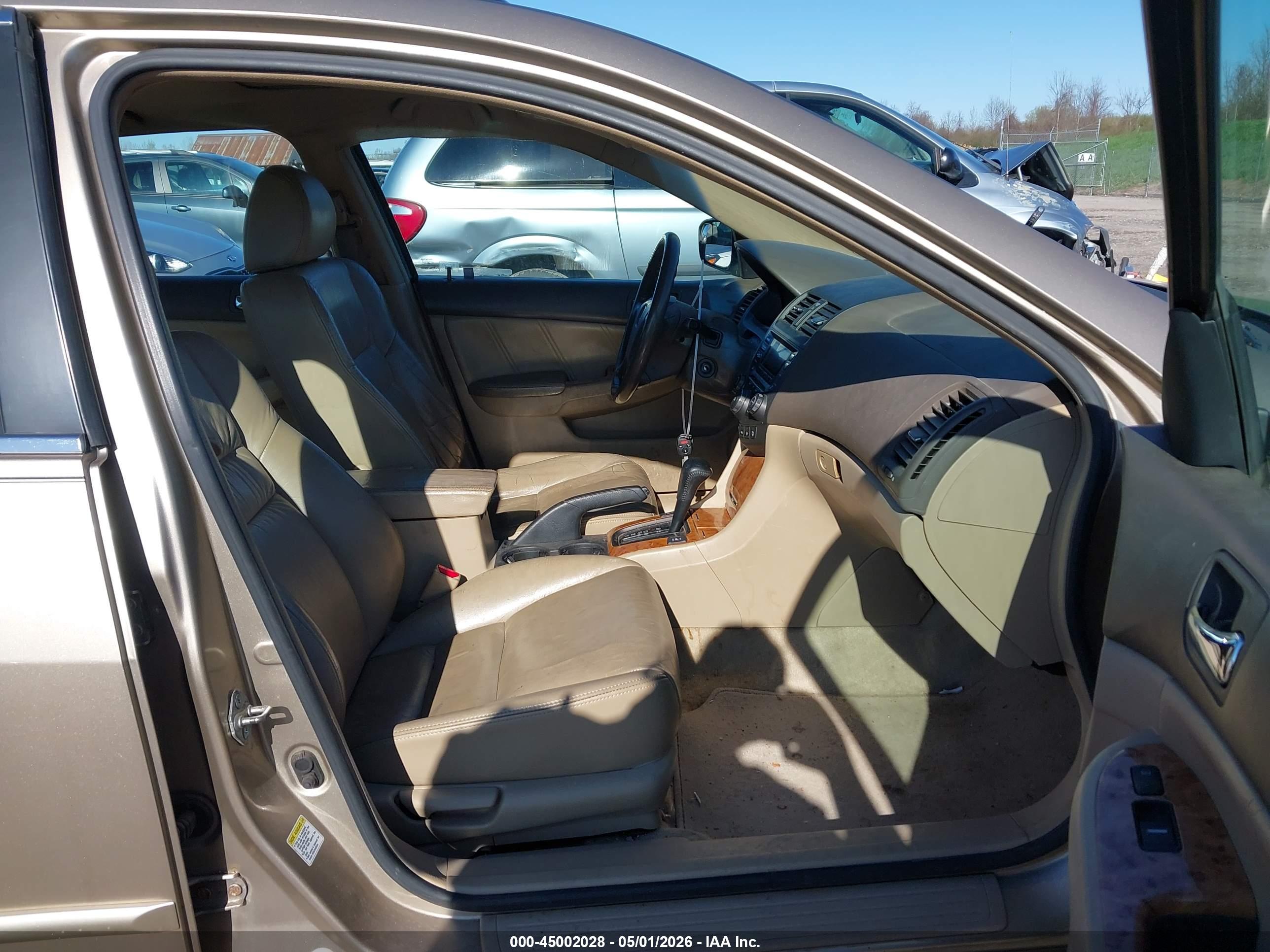 HONDA ACCORD image 5