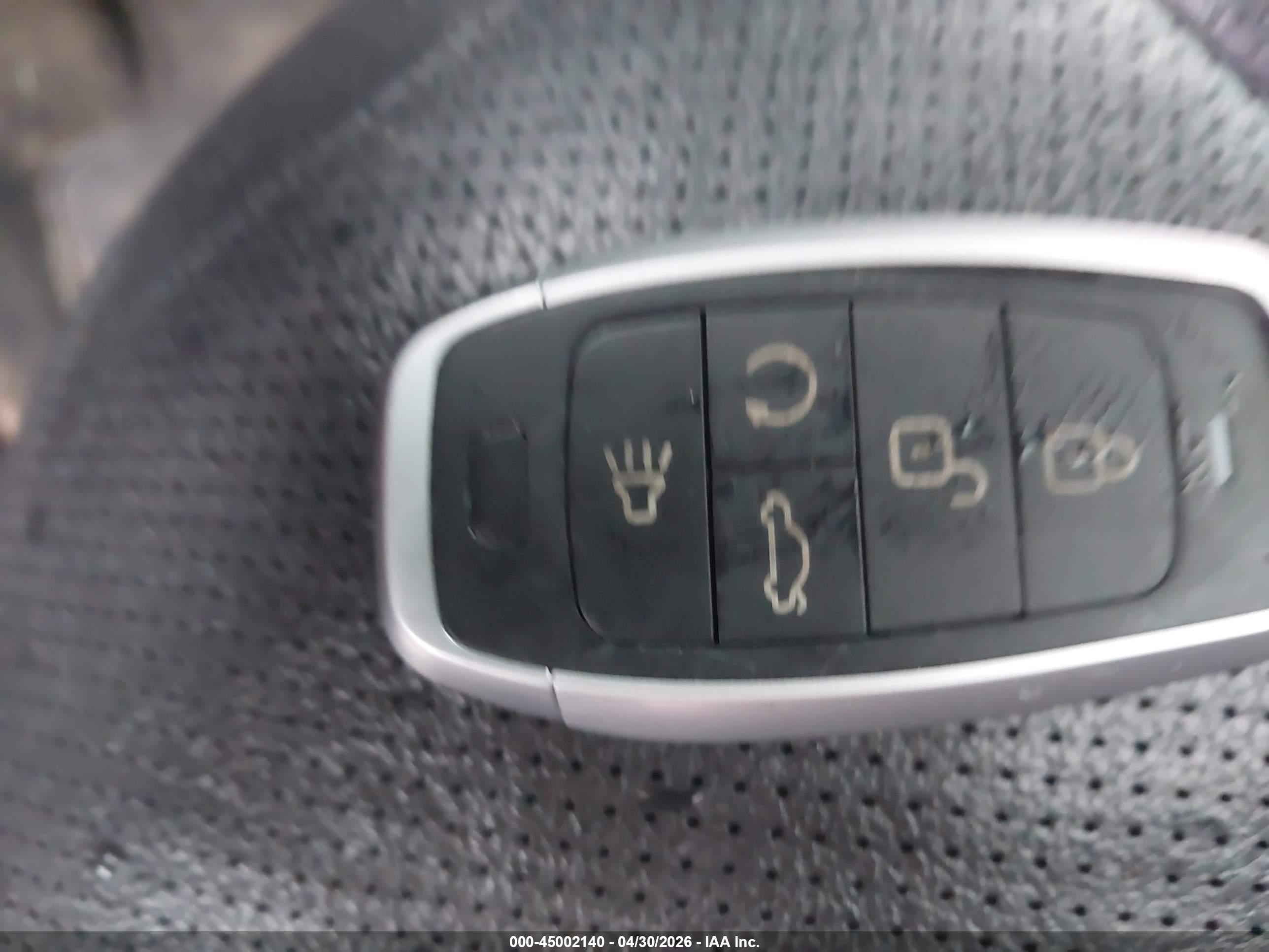 LAND ROVER image 11
