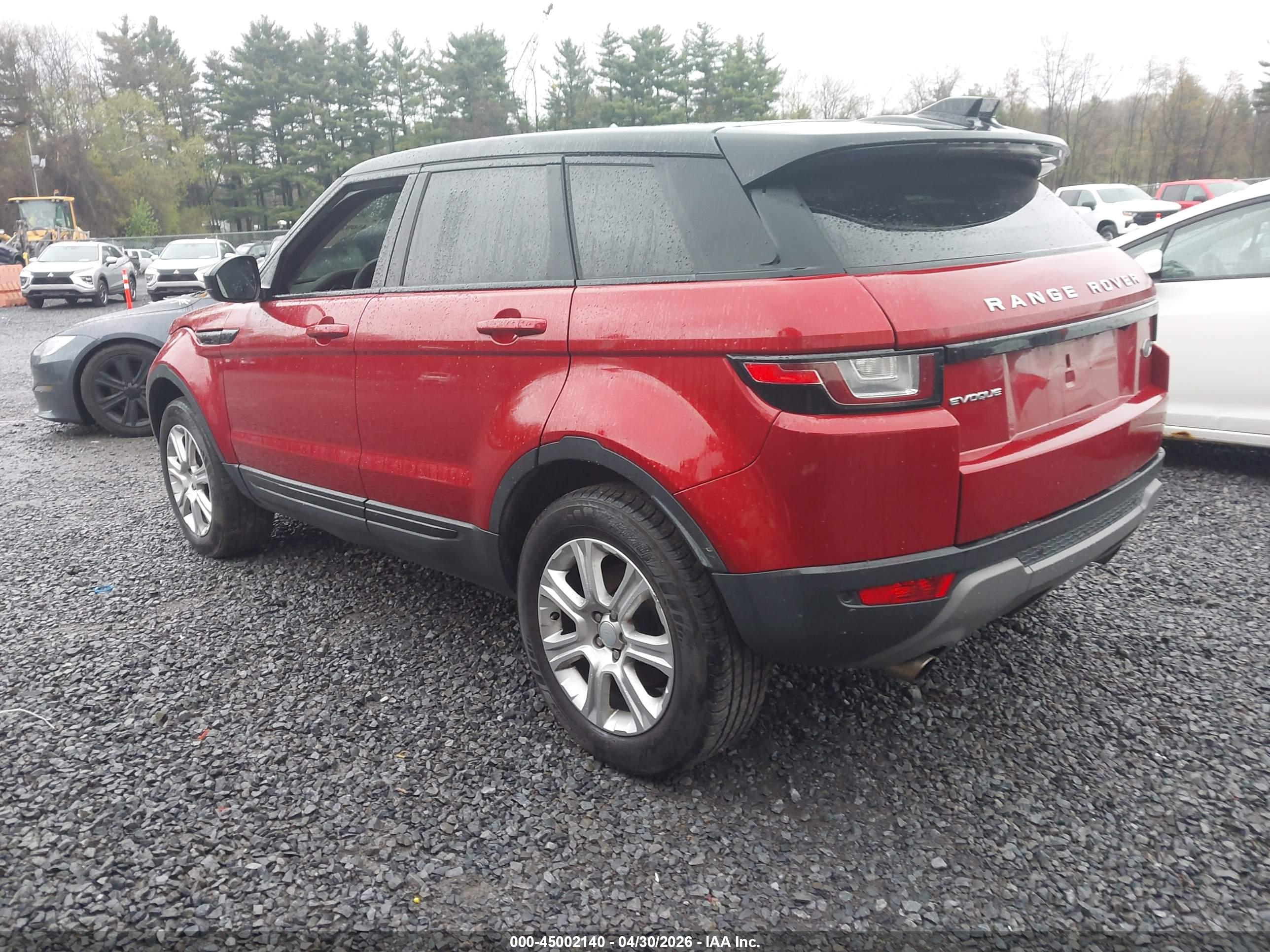 LAND ROVER image 3