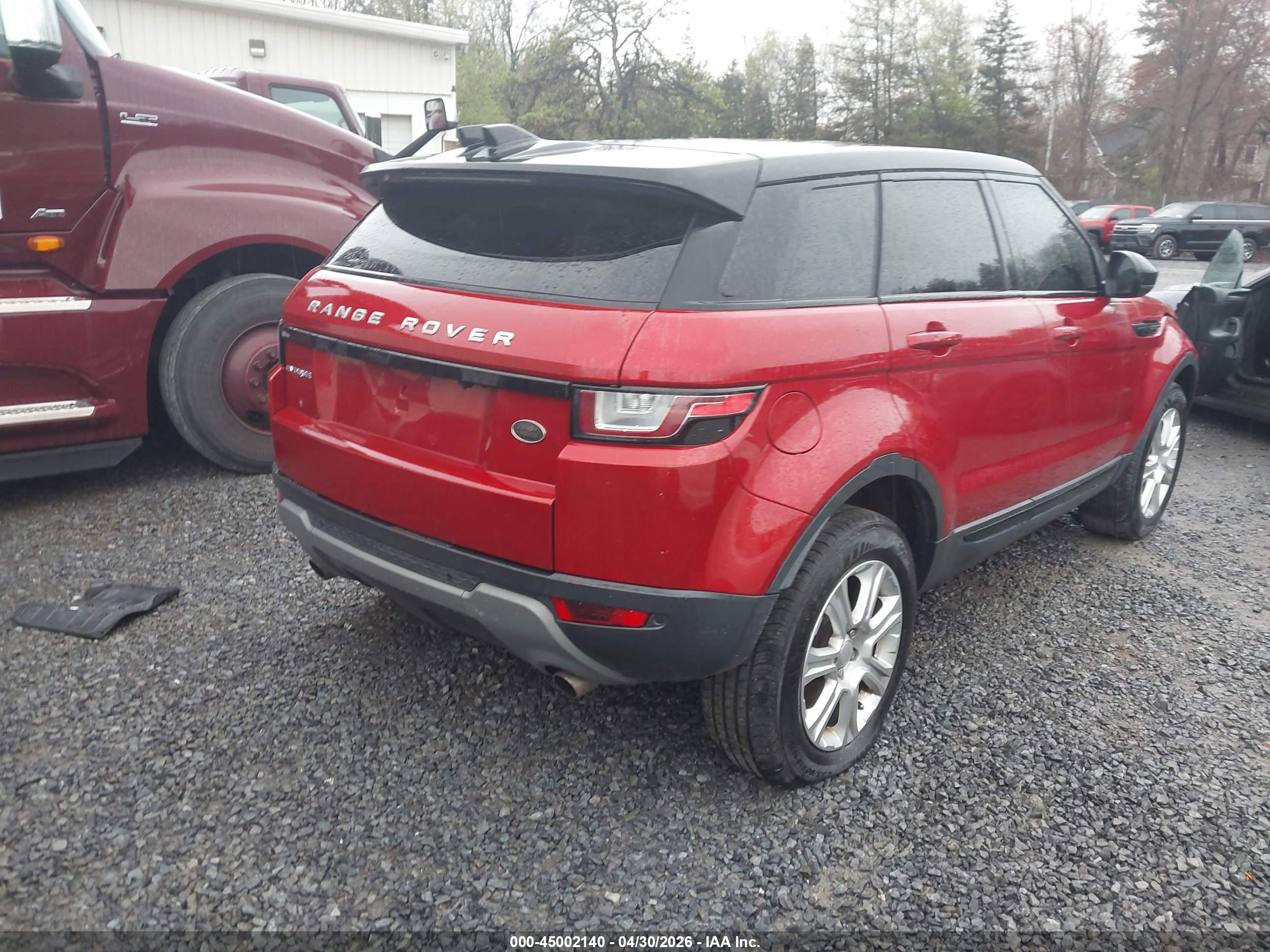 LAND ROVER image 4
