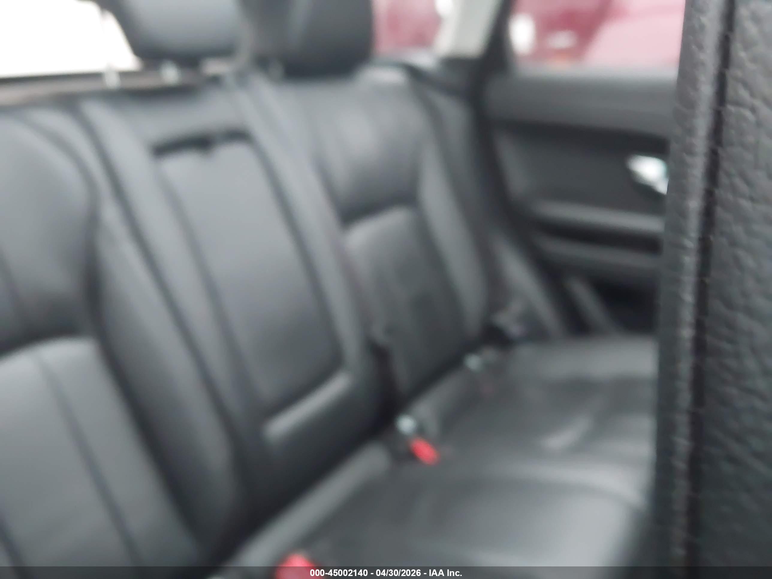 LAND ROVER image 8