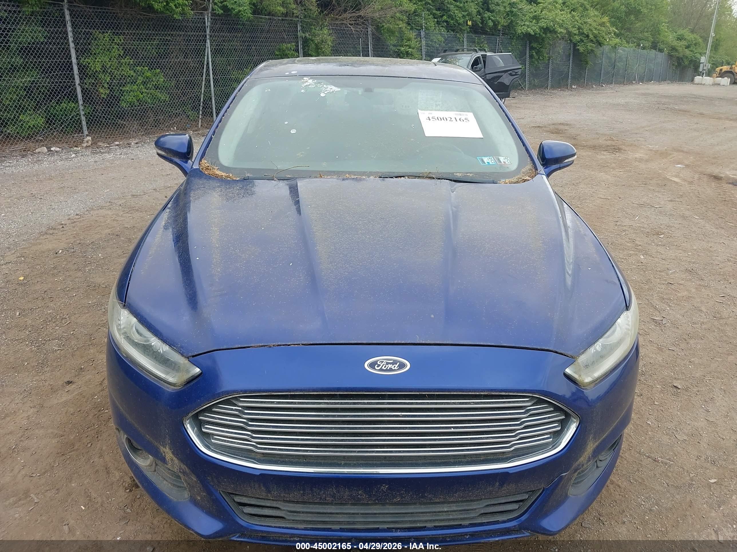 FORD FUSION image 6