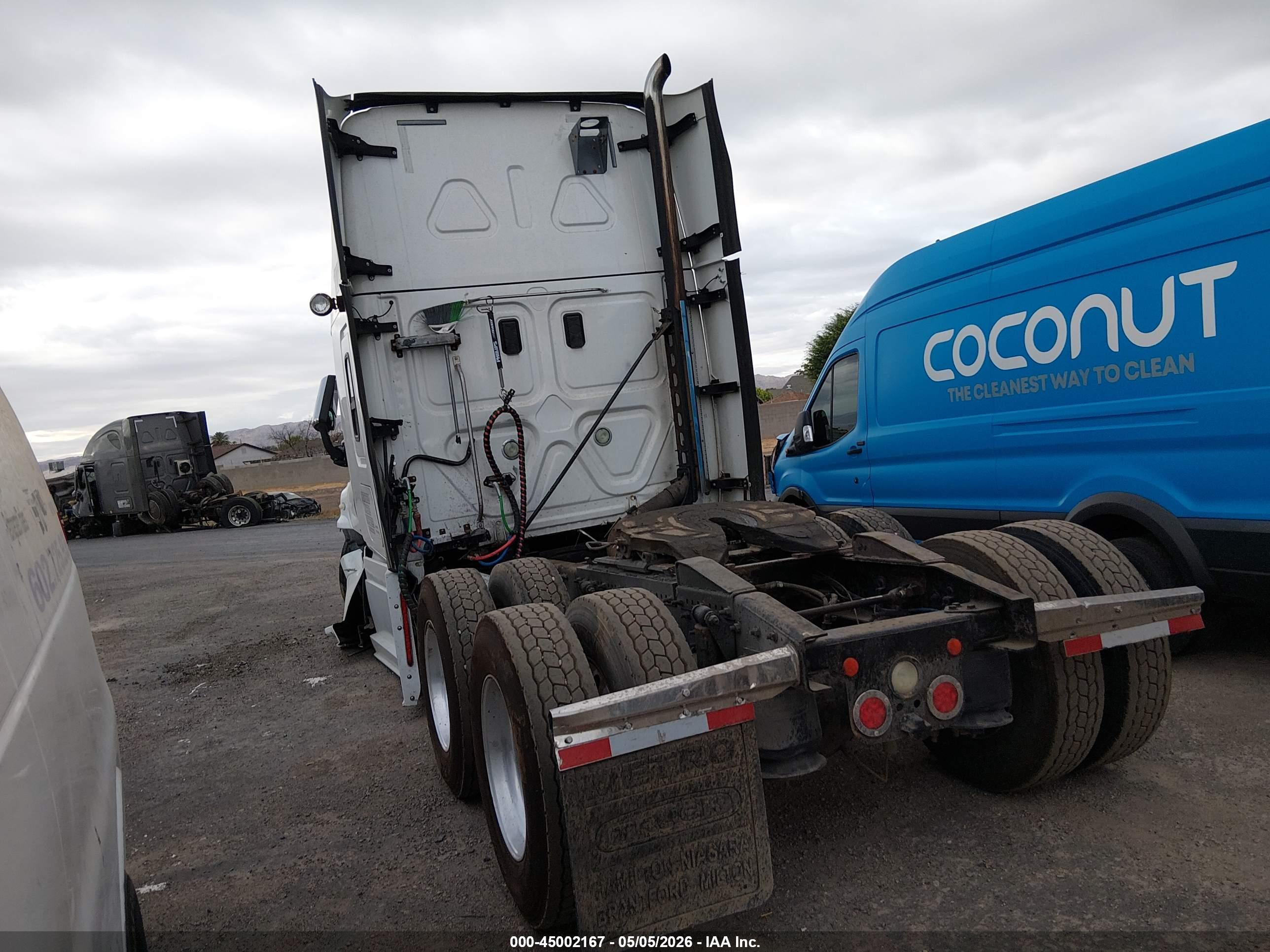 FREIGHTLINER CASCADIA image 3