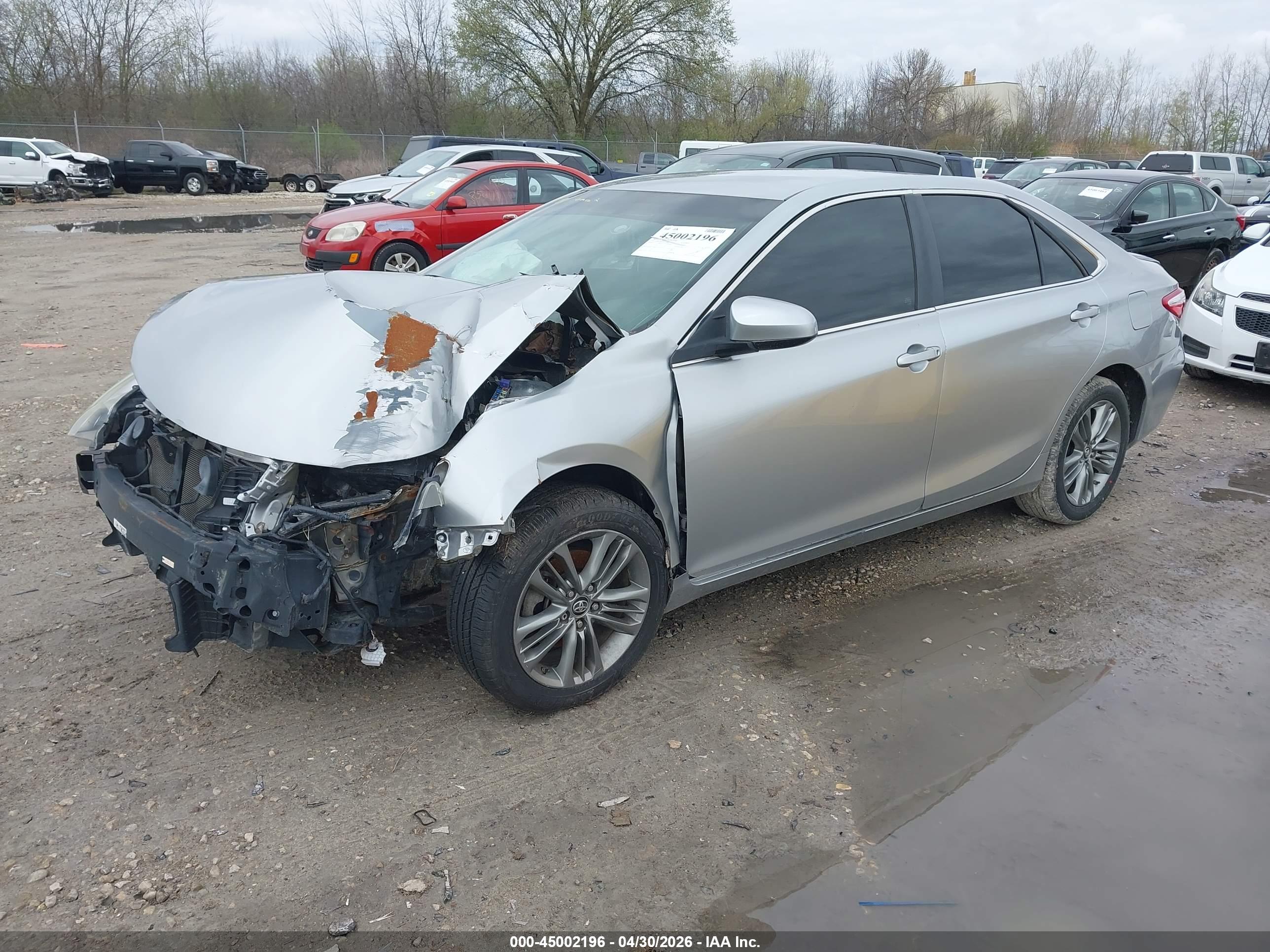 TOYOTA CAMRY image 2