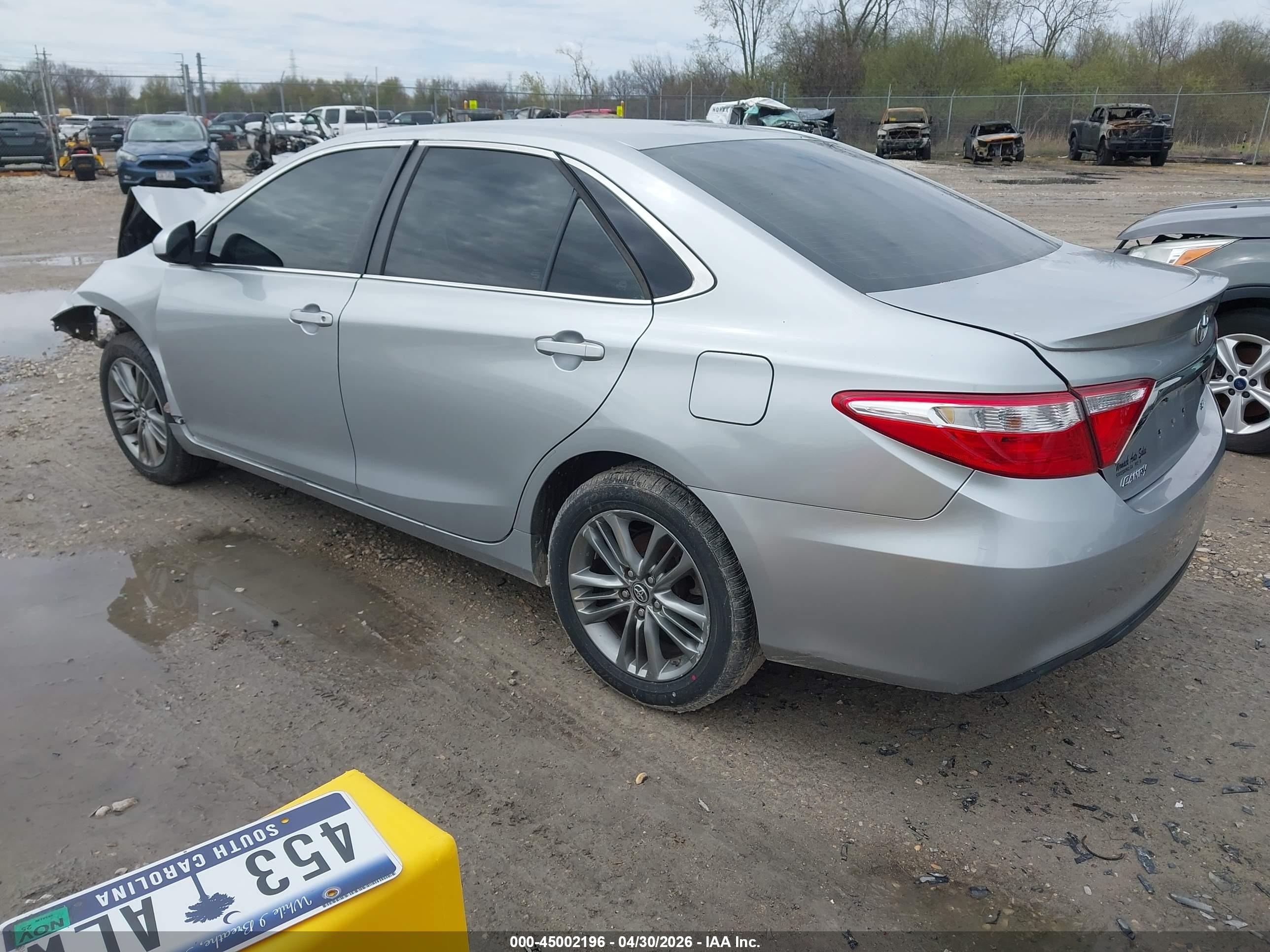 TOYOTA CAMRY image 3