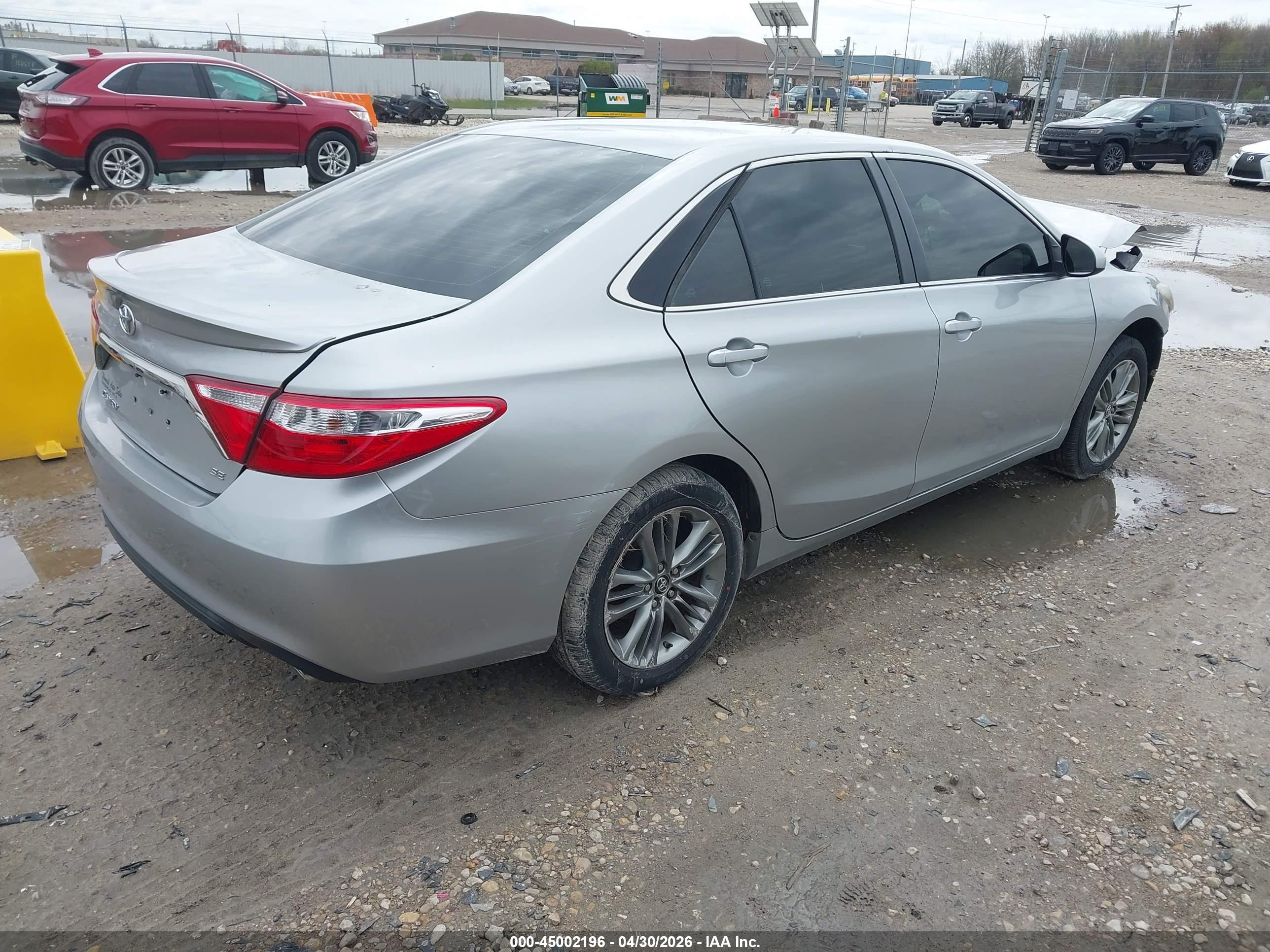 TOYOTA CAMRY image 4