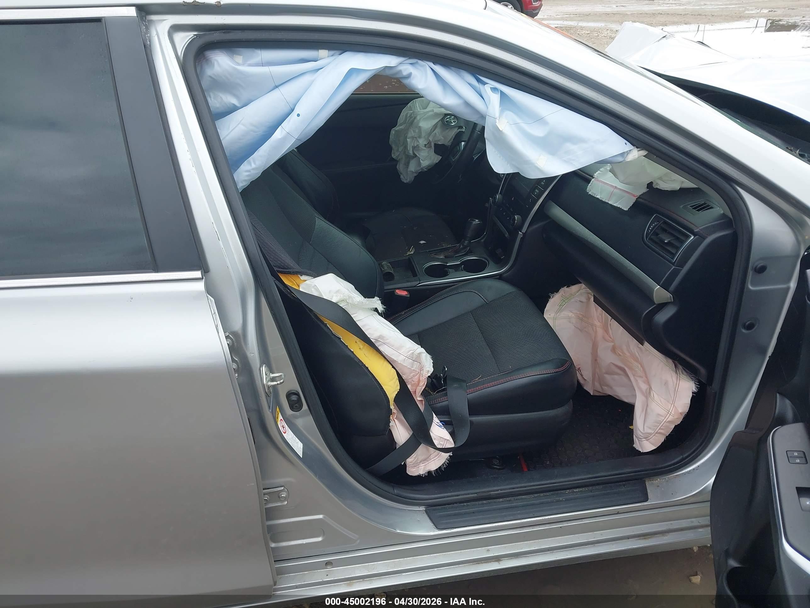 TOYOTA CAMRY image 5