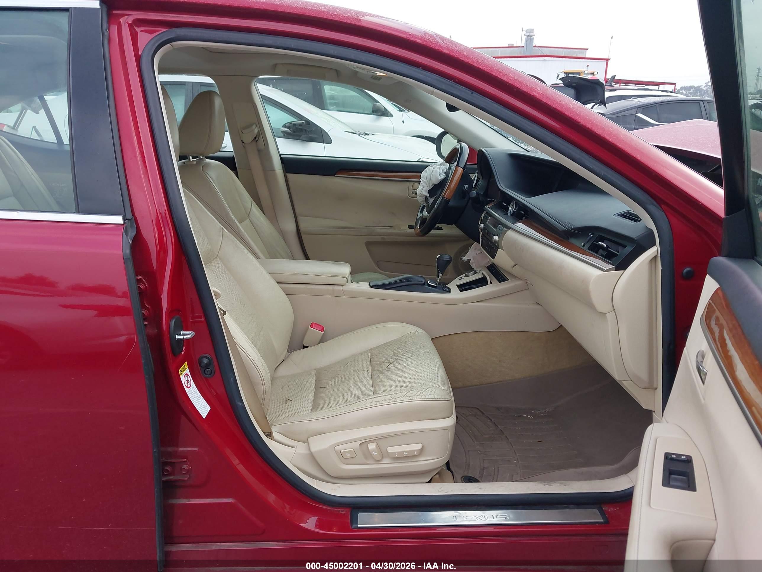 LEXUS ES image 5