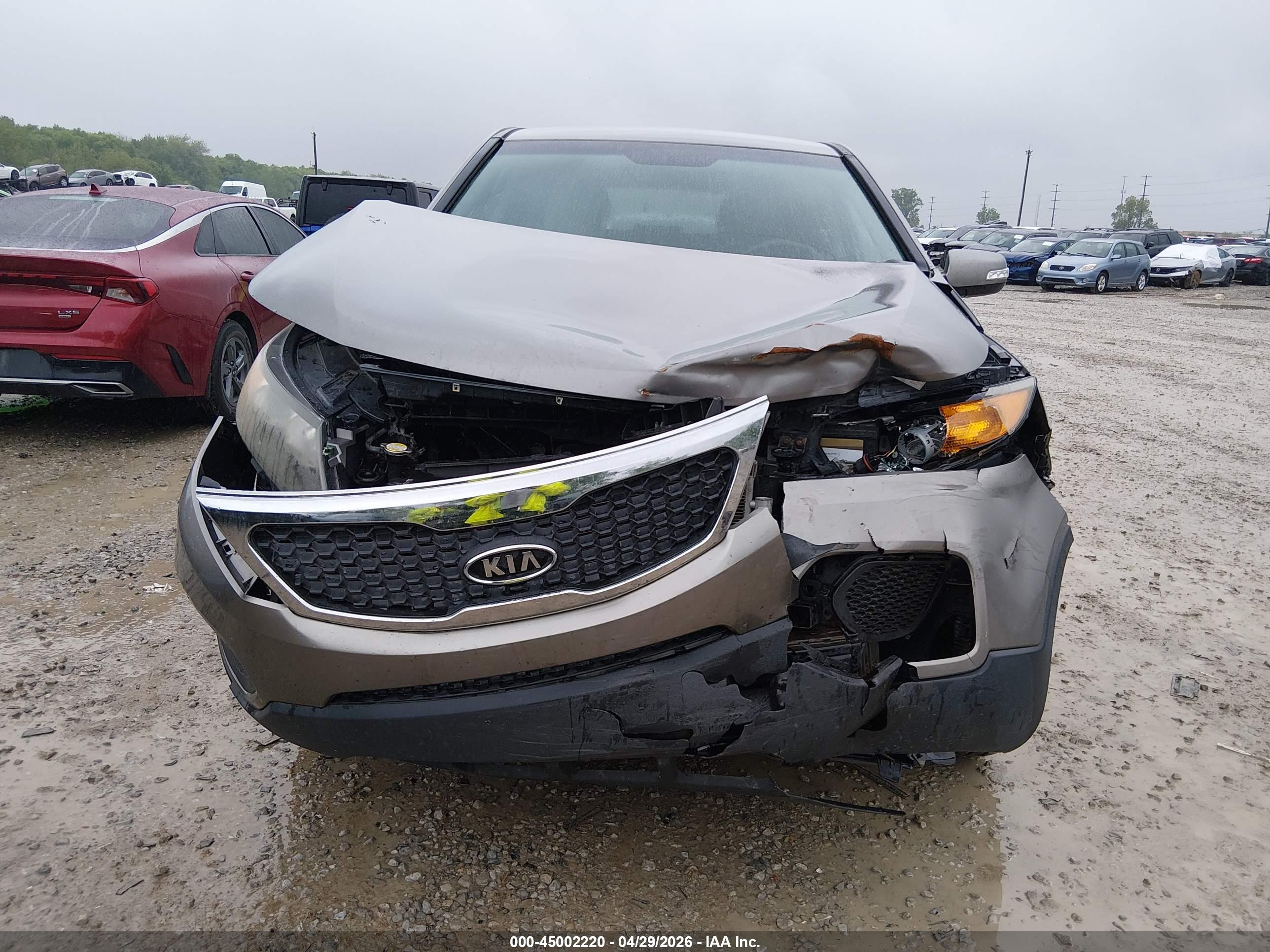 KIA SORENTO image 6