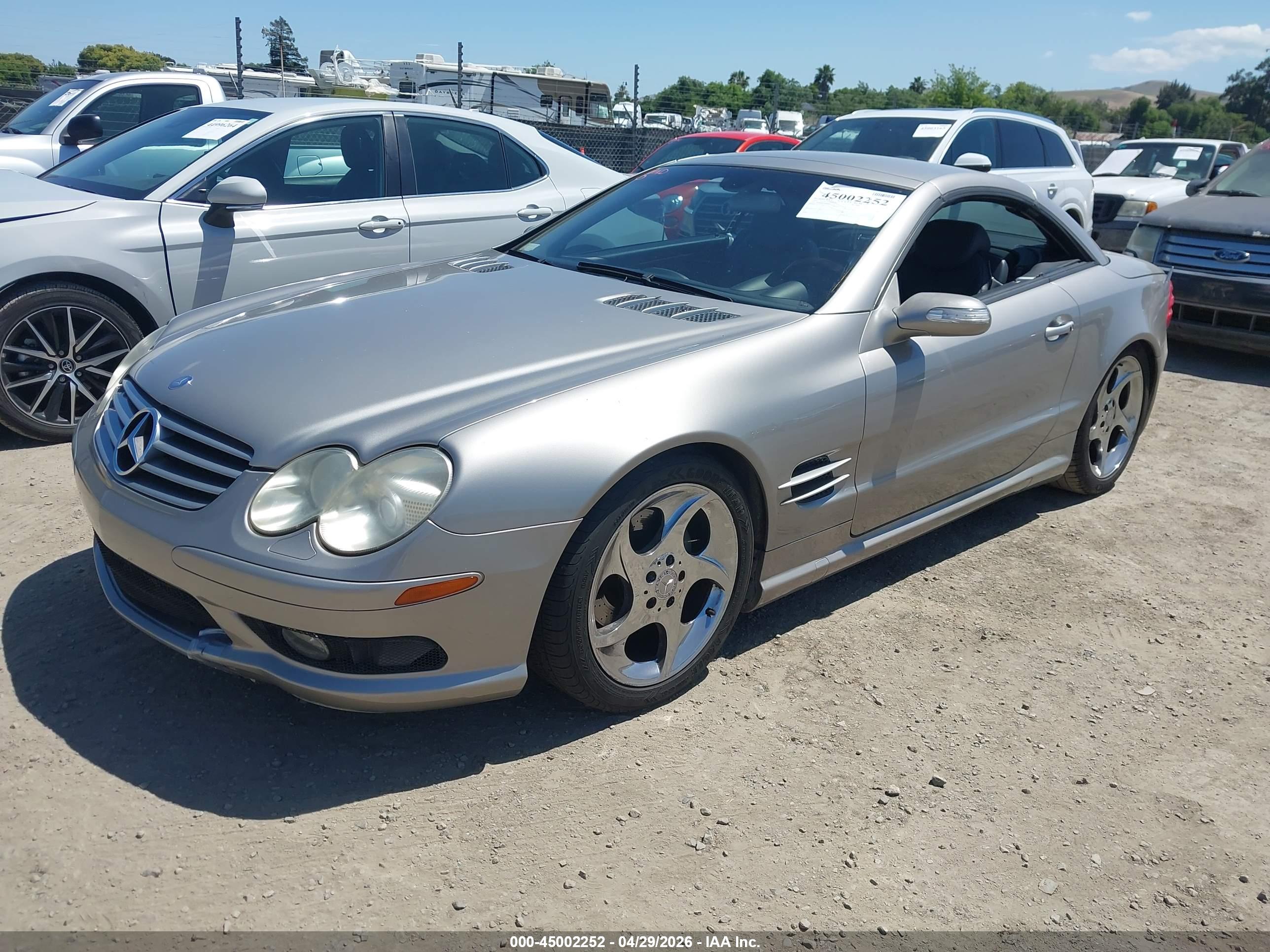 MERCEDES-BENZ SL image 2