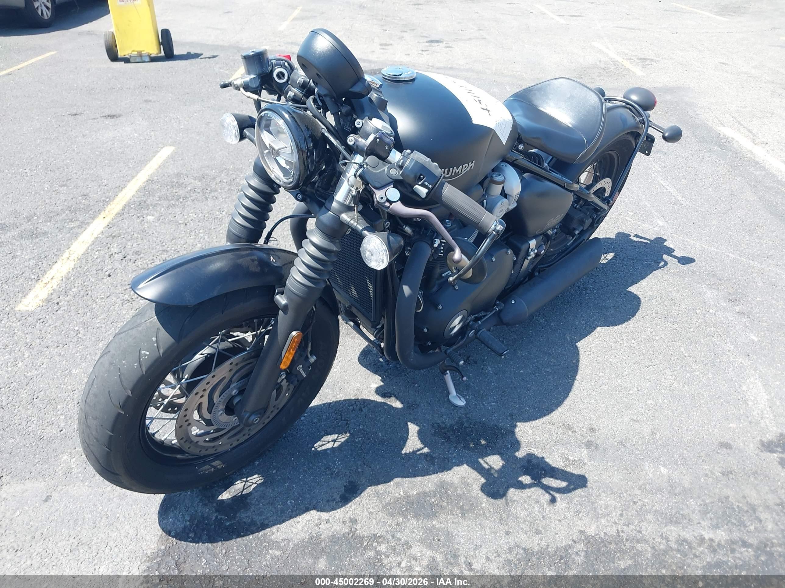 TRIUMPH MOTORCYCLE image 2